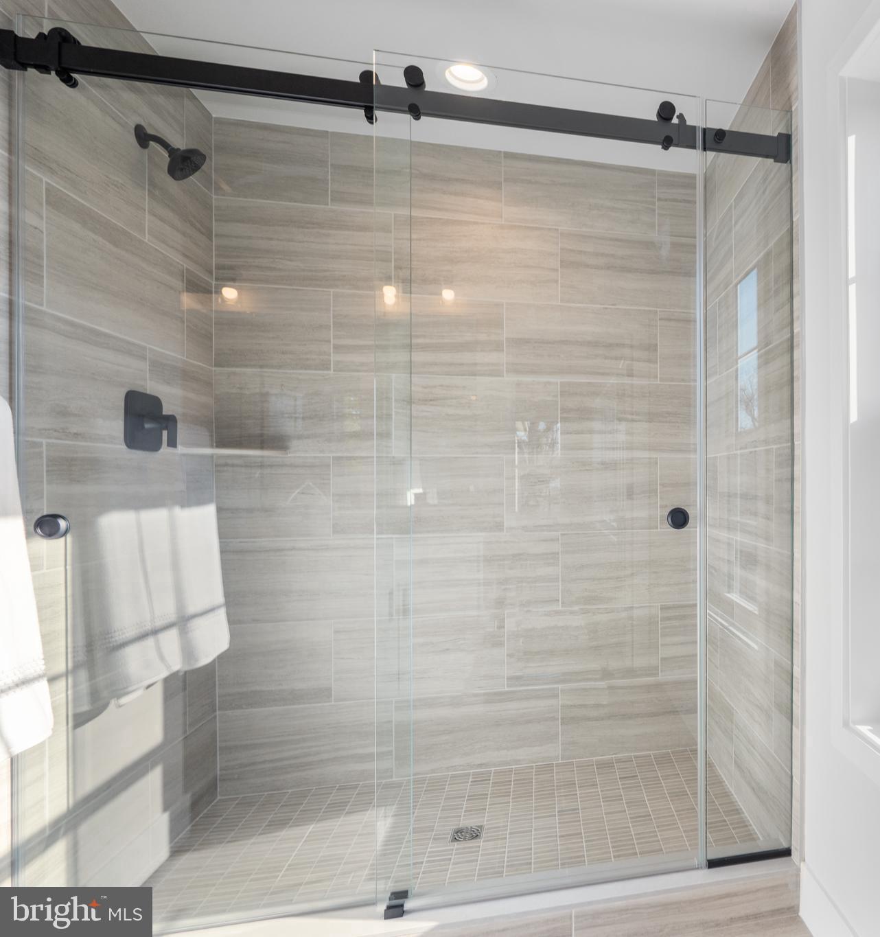 SYLVAN SHORES - Residential Lease