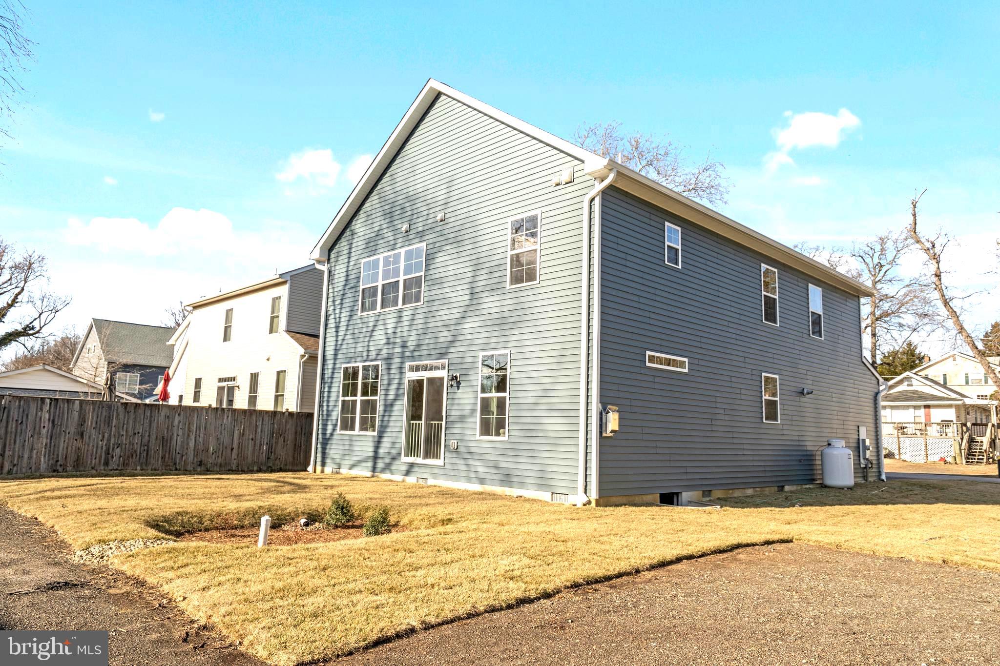 SYLVAN SHORES - Residential Lease