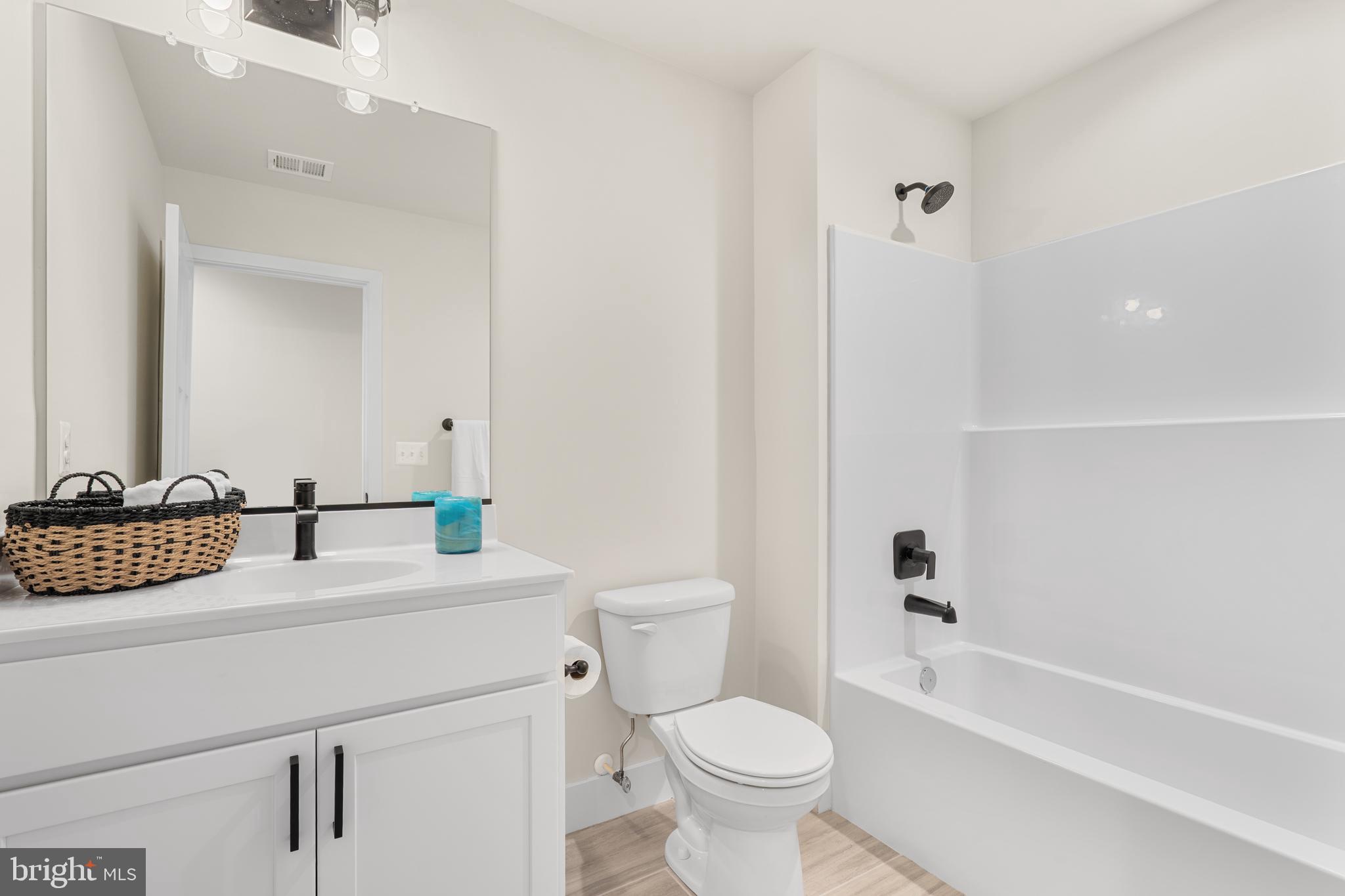 SYLVAN SHORES - Residential Lease