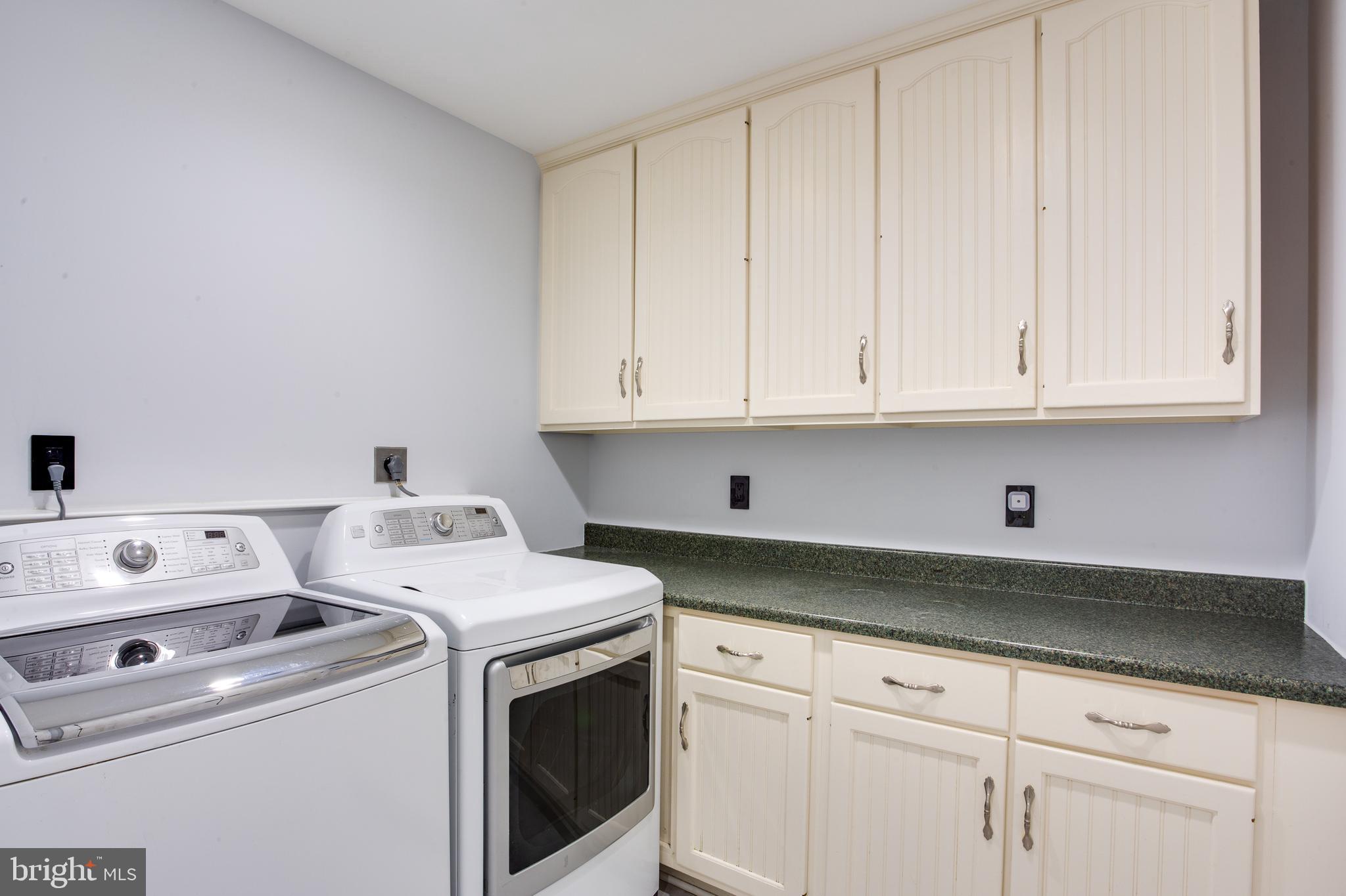 DUFIEF MILL ESTATES - Residential