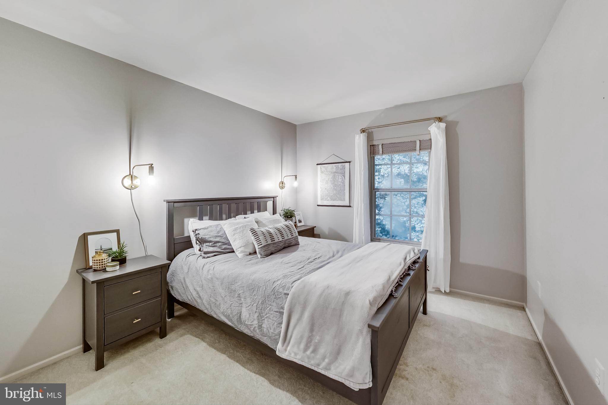 LAFAYETTE VILLAGE - Residential