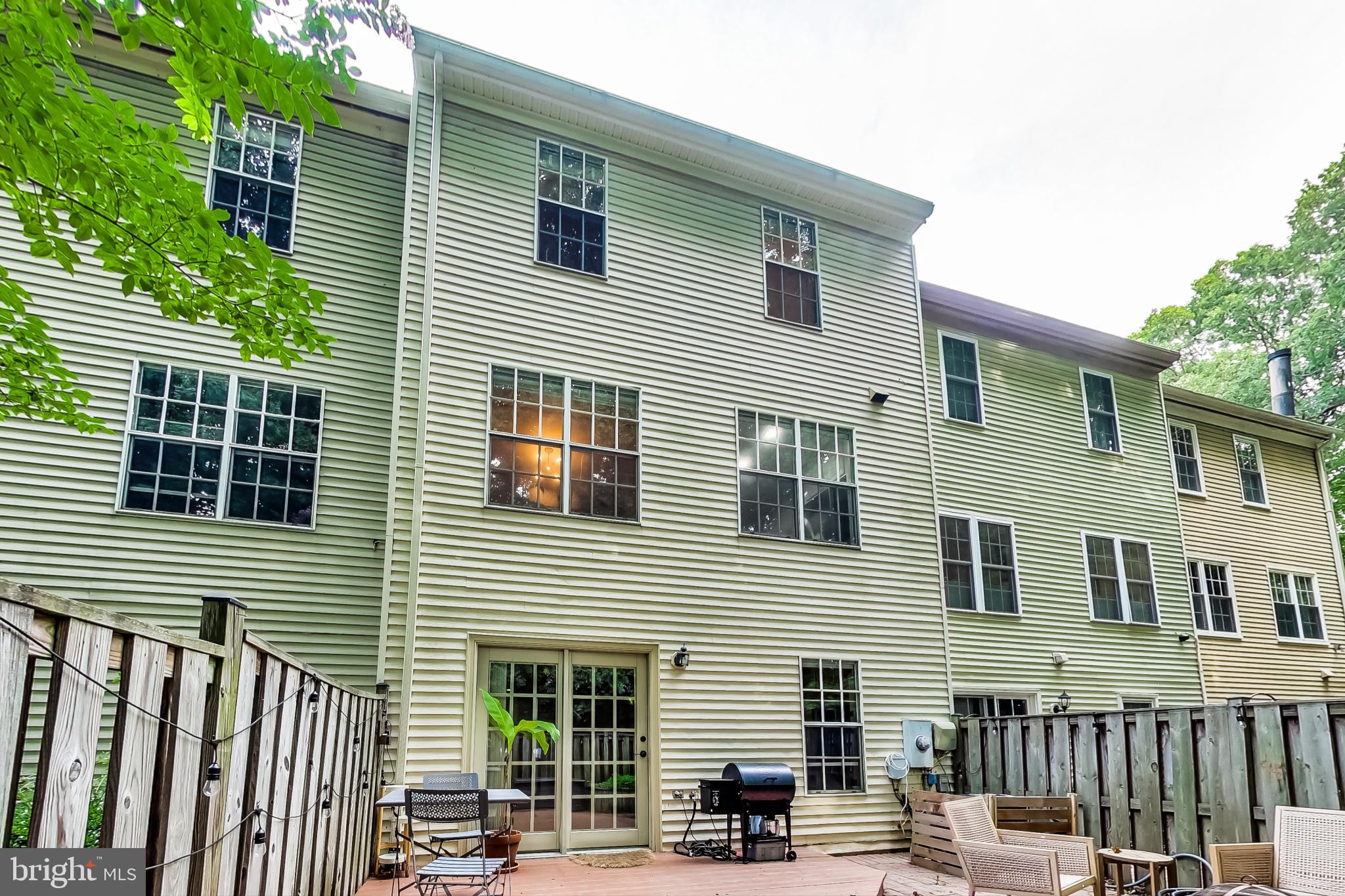 LAFAYETTE VILLAGE - Residential