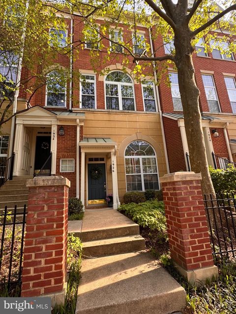 1926 CRESCENT PARK DRIVE 30A RESTON VA 20190
