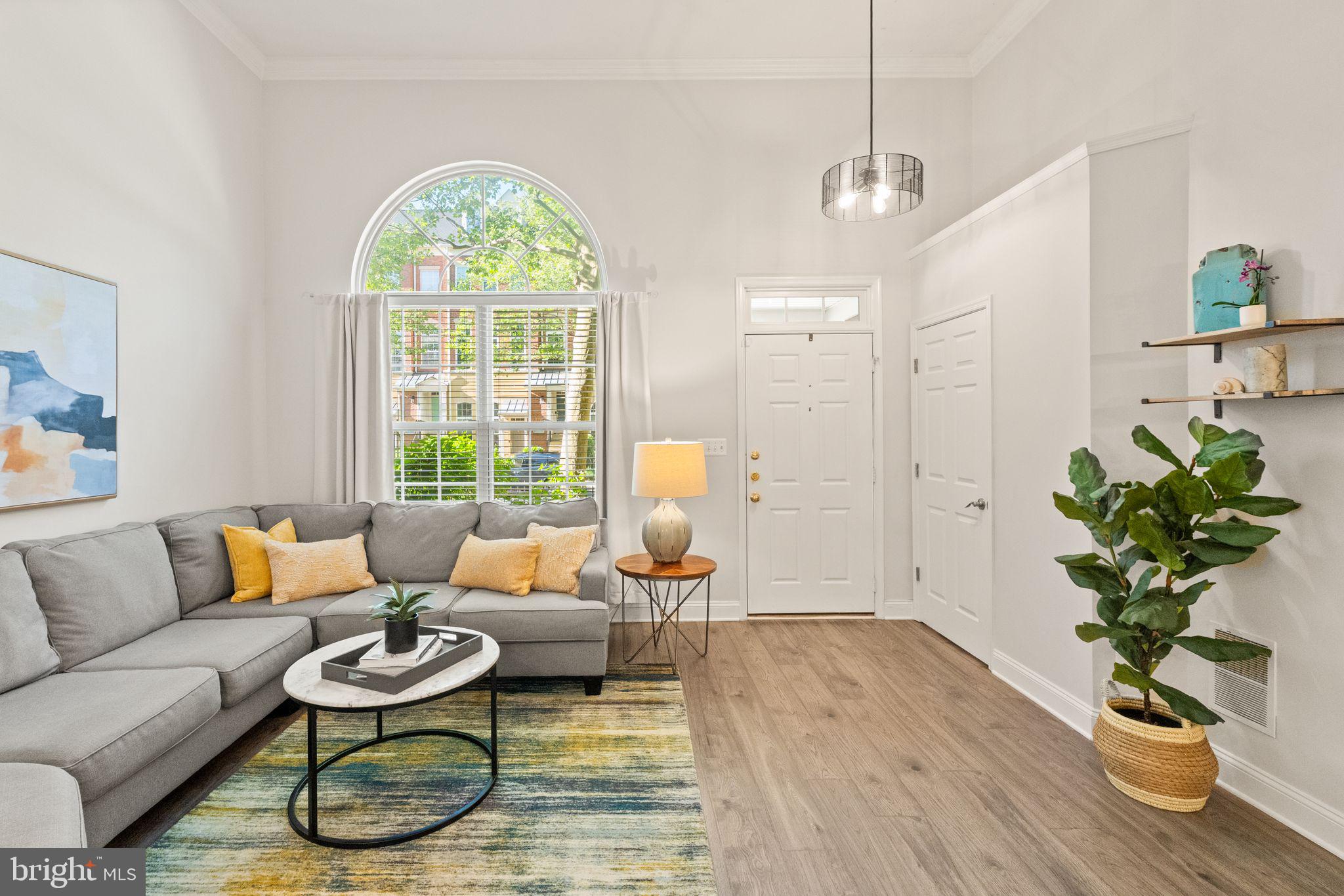 LINCOLN PARK - Residential