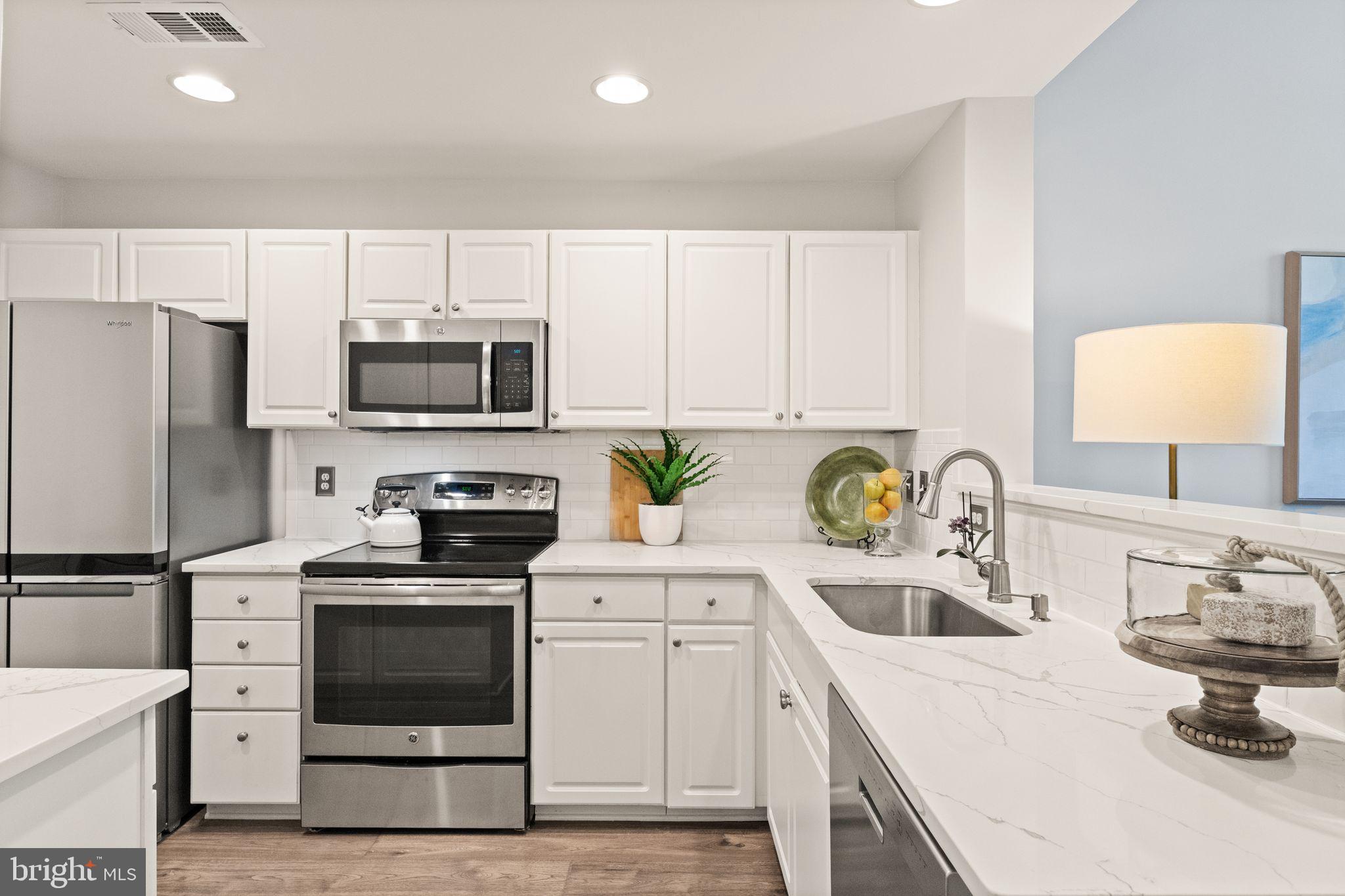 LINCOLN PARK - Residential