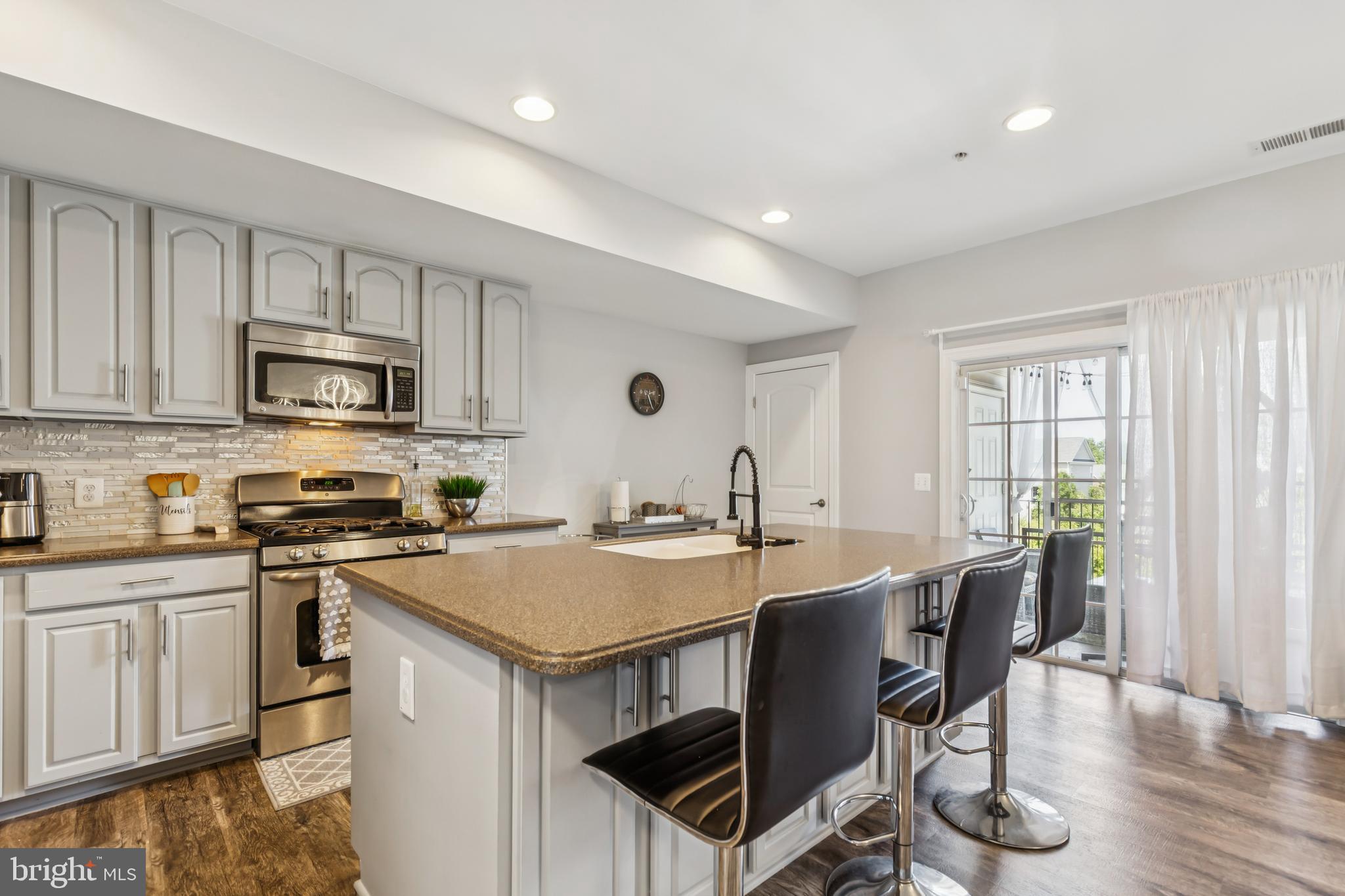 POTOMAC CLUB - Residential