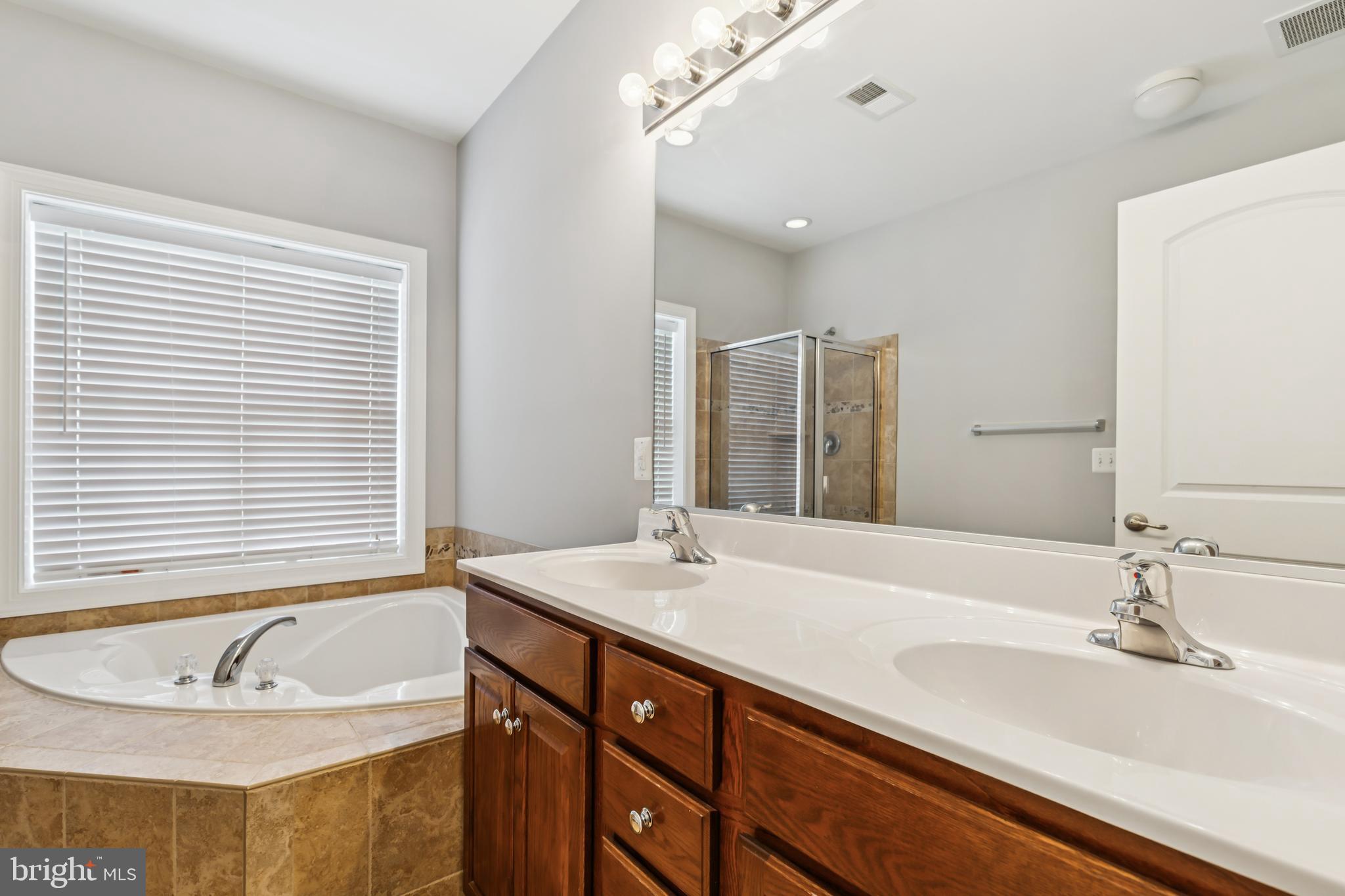 POTOMAC CLUB - Residential