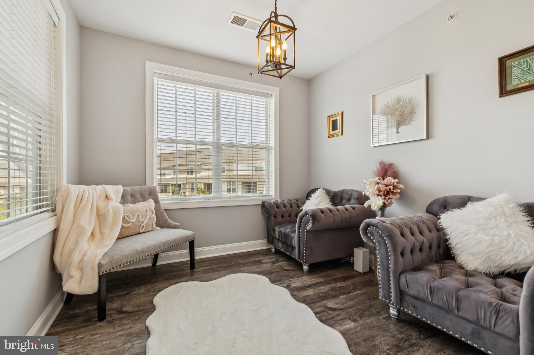 POTOMAC CLUB - Residential