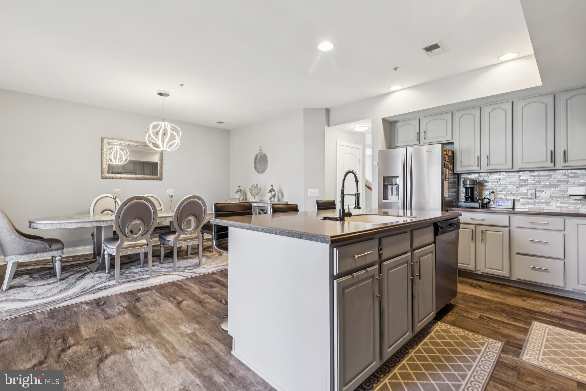 POTOMAC CLUB - Residential