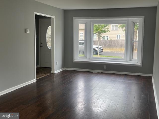 COUNTY DOWNE - Residential Lease