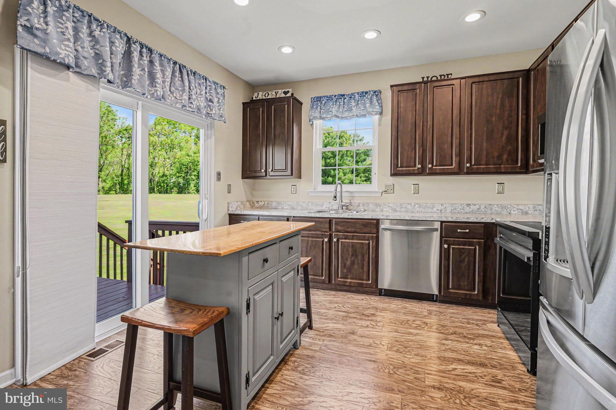 PROVIDENCE VIEW - Residential