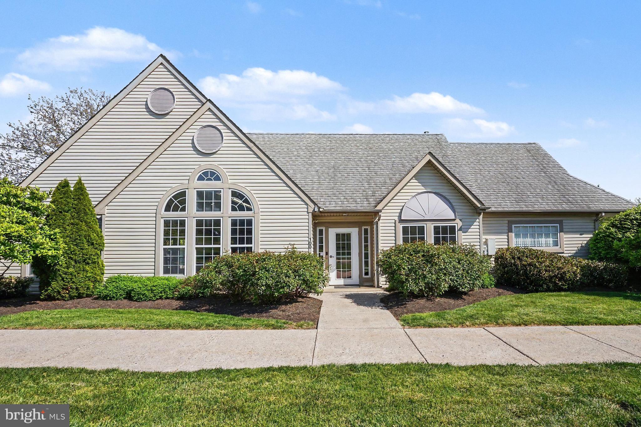 PROVIDENCE VIEW - Residential