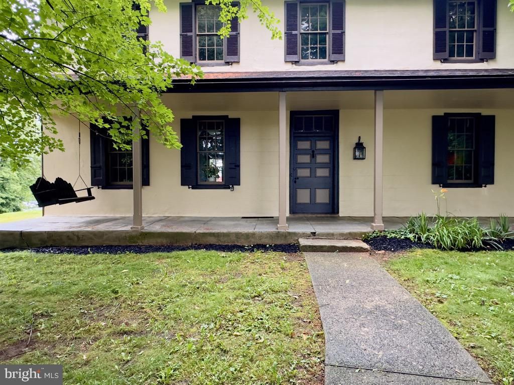 Photo of 81 N Bank Street, Marietta, PA 17547 (MLS # PALA2050712)