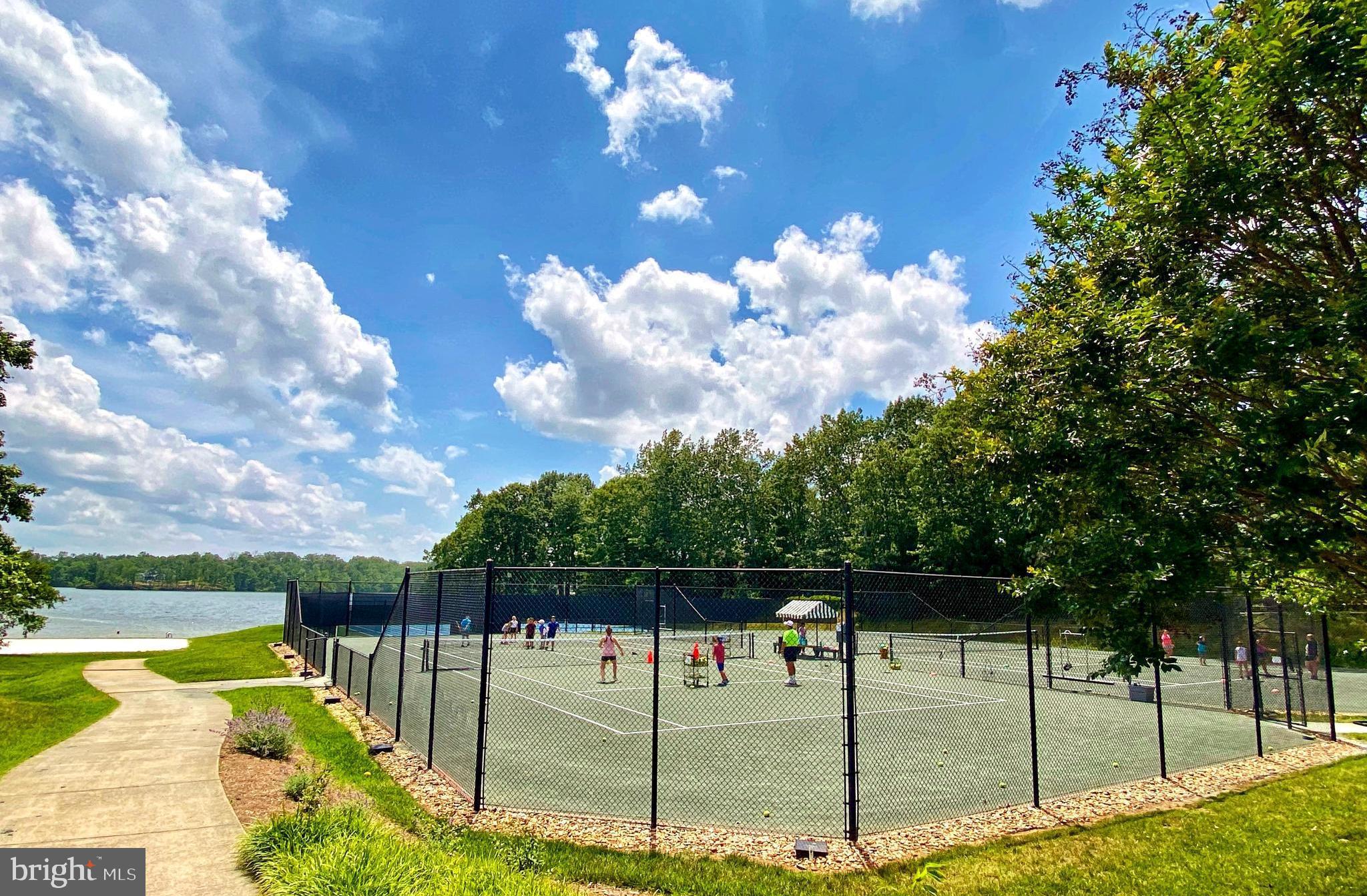 FAWN LAKE - Residential