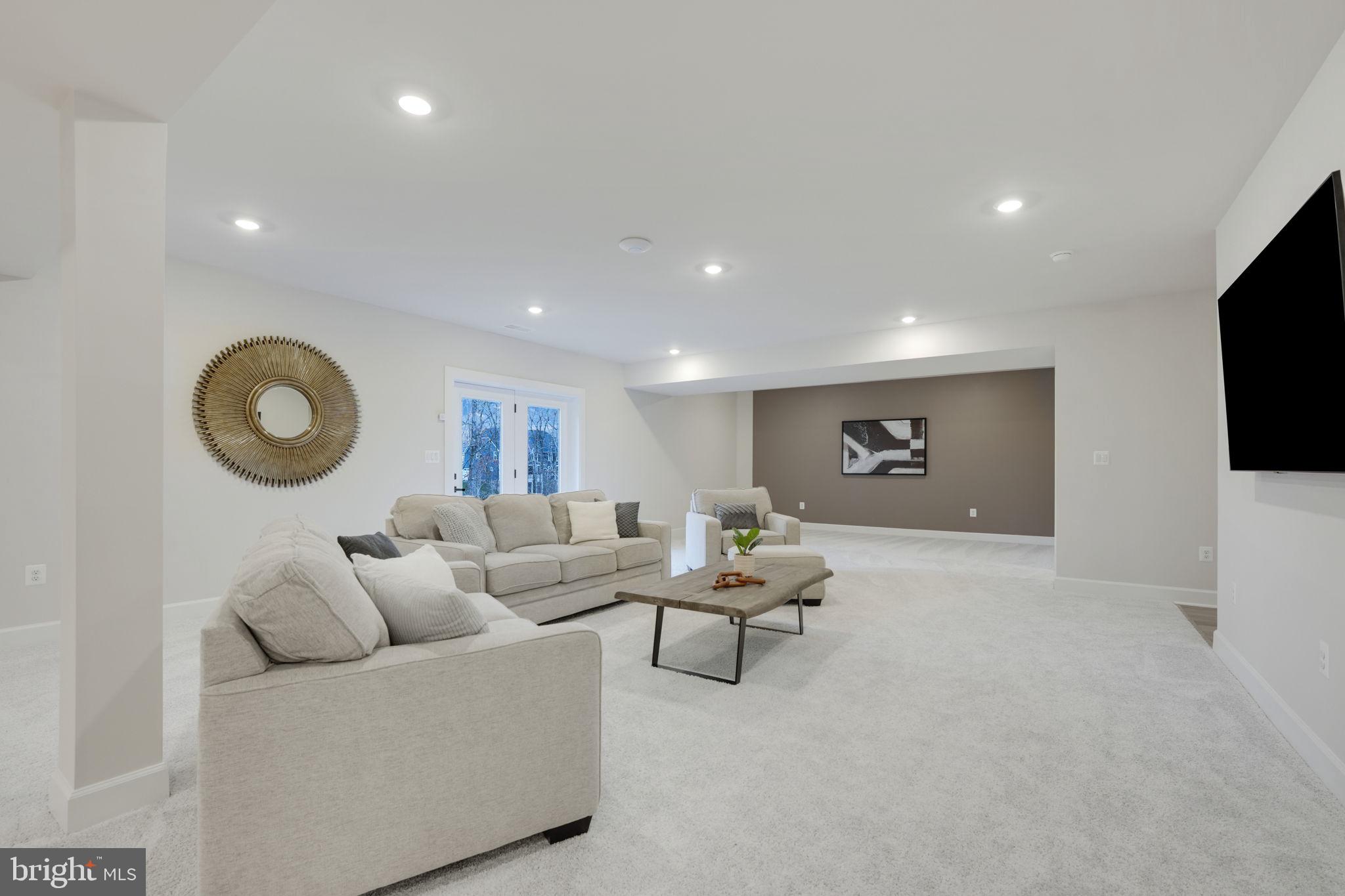 FAWN LAKE - Residential