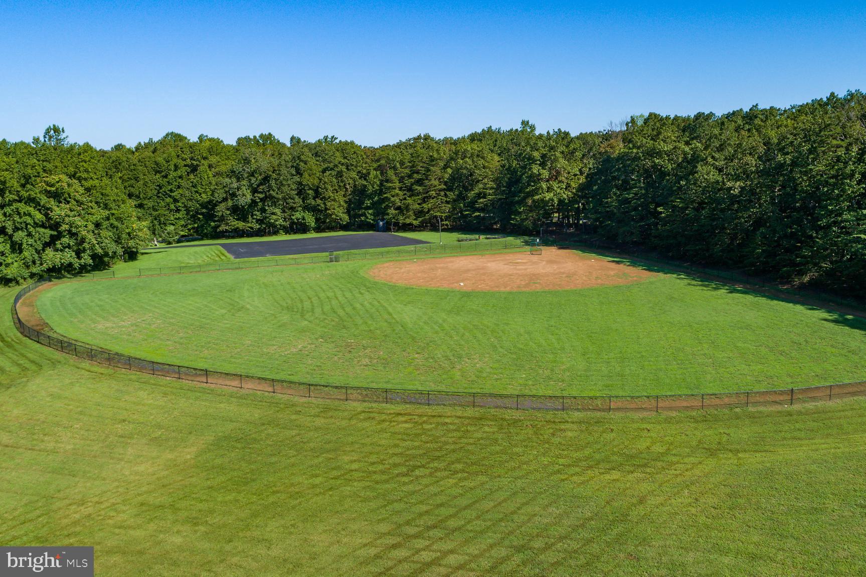 FAWN LAKE - Residential