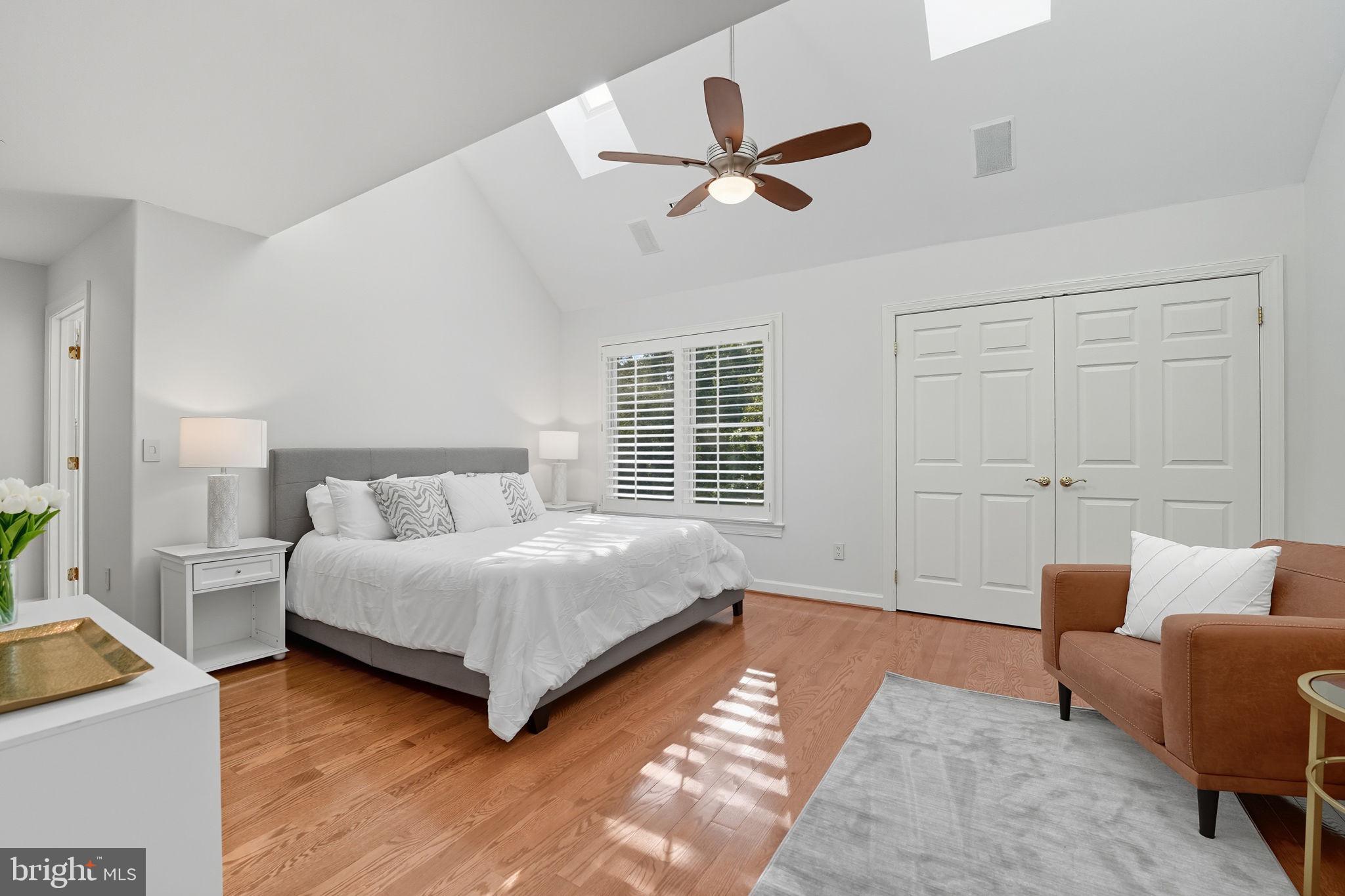 HILLCREST - Residential