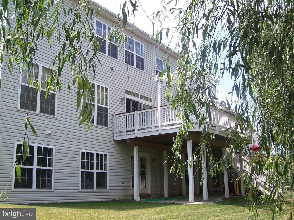 SOUTH BANK - Residential Lease