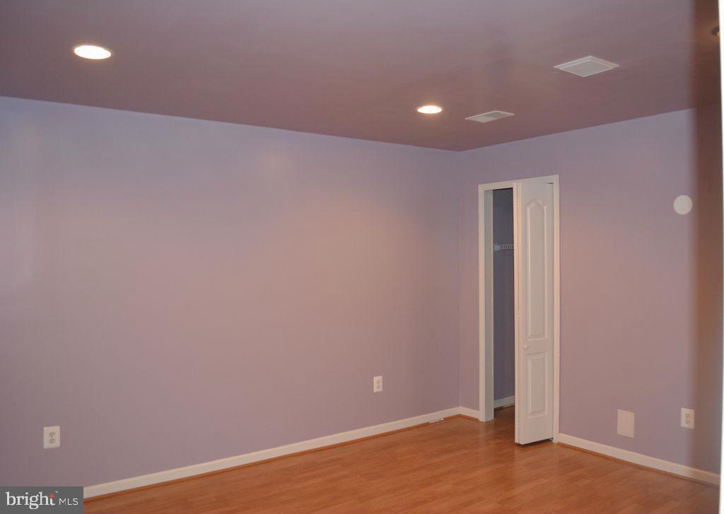 SOUTH BANK - Residential Lease