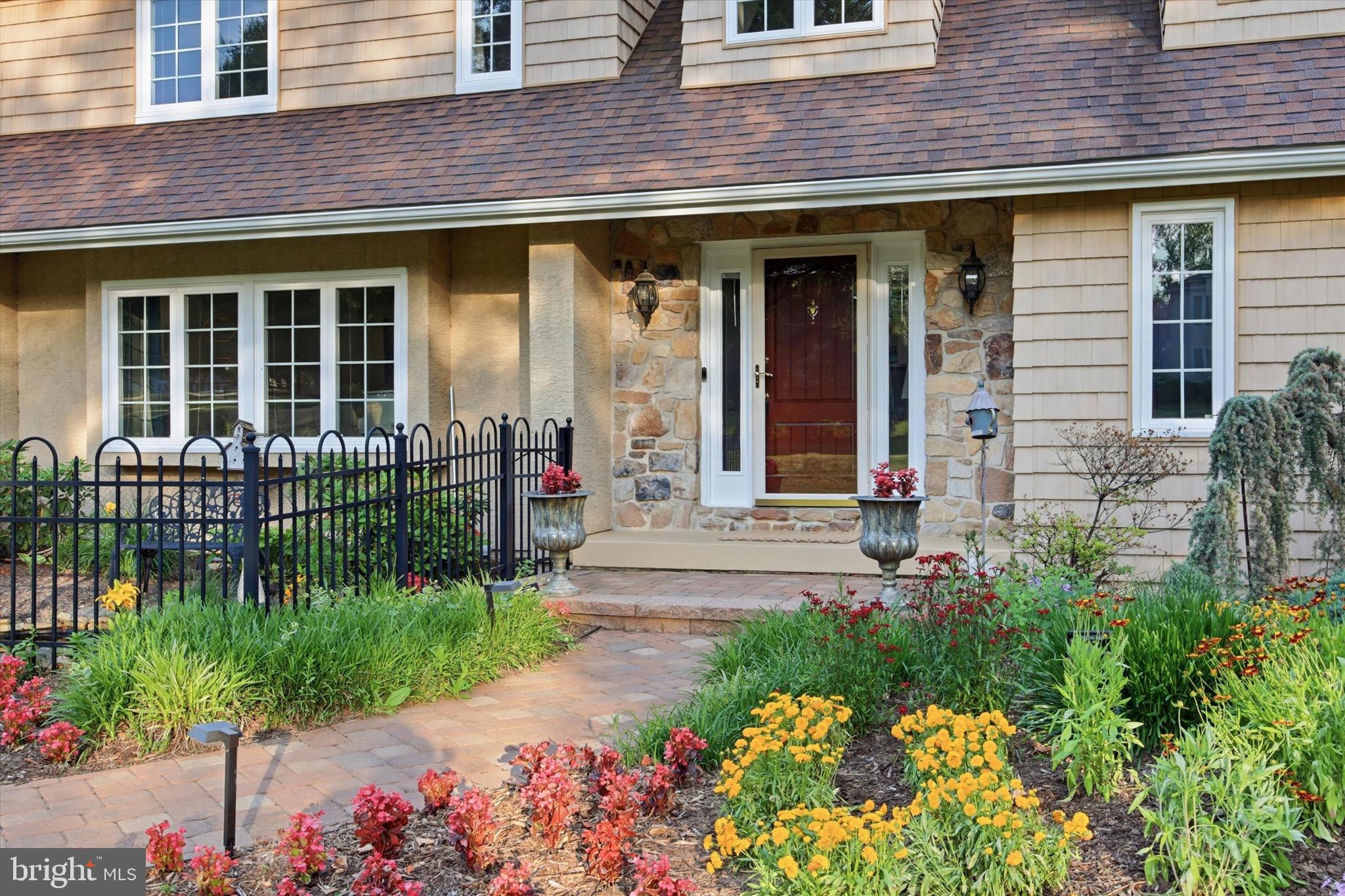 5 SUGAR MAPLE DRIVE