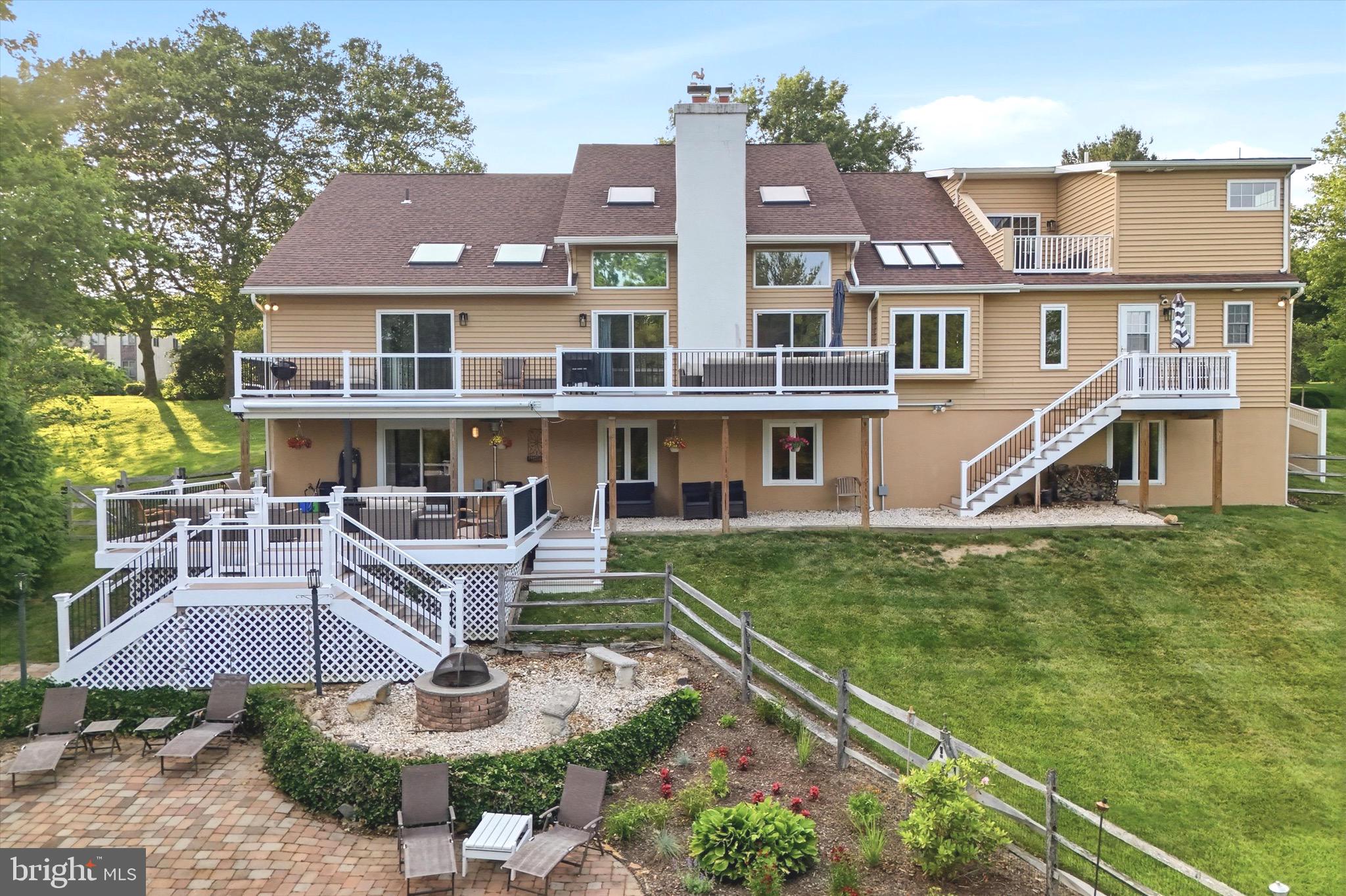 5 SUGAR MAPLE DRIVE