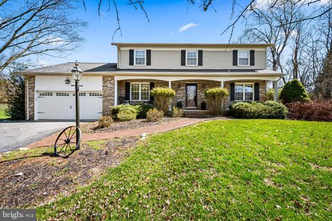 Homes For Sale - 14305 Robcaste Road<br/> PHOENIX, MD 21131