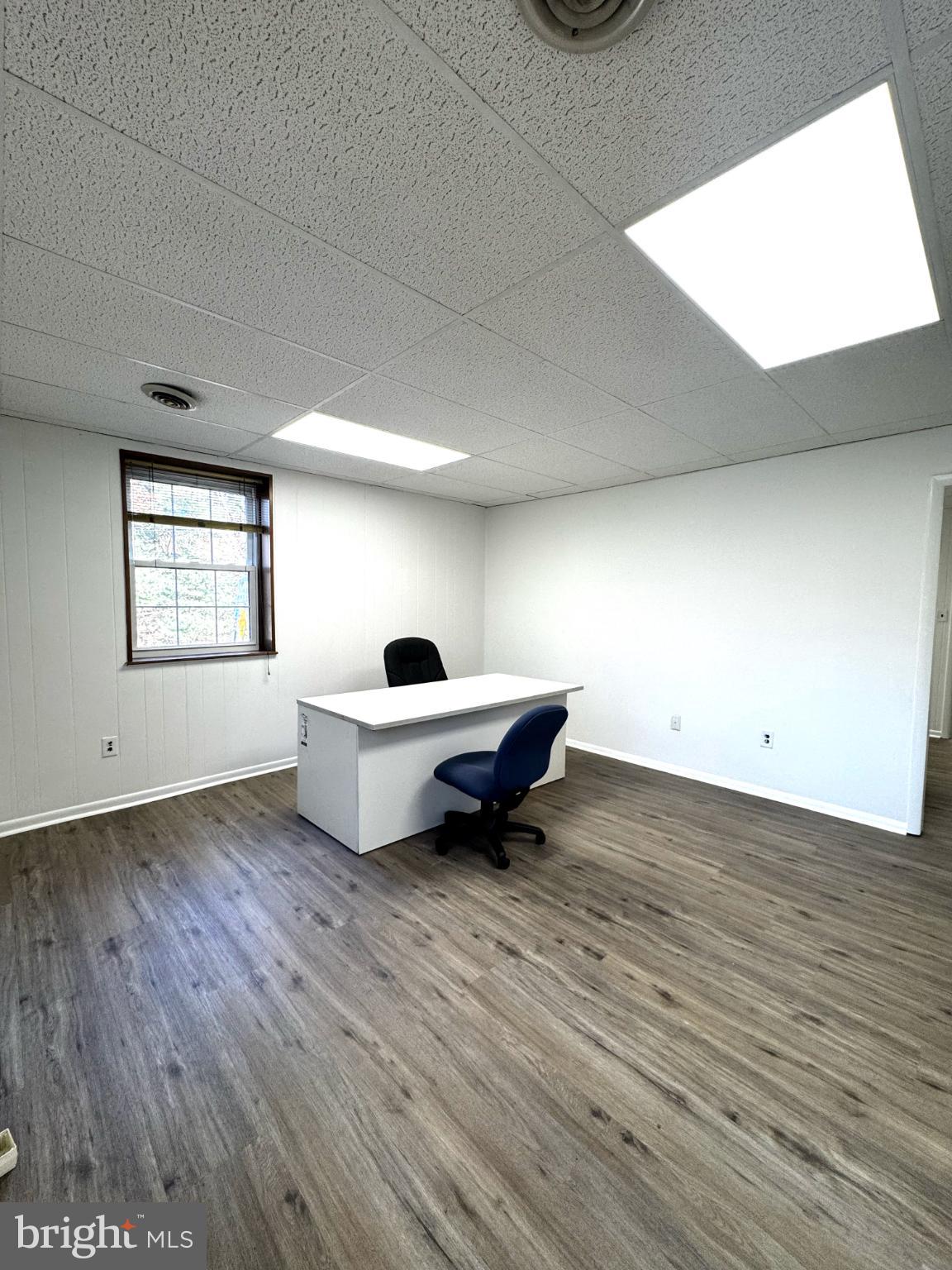 720 NEW LONDON ROAD A1-2