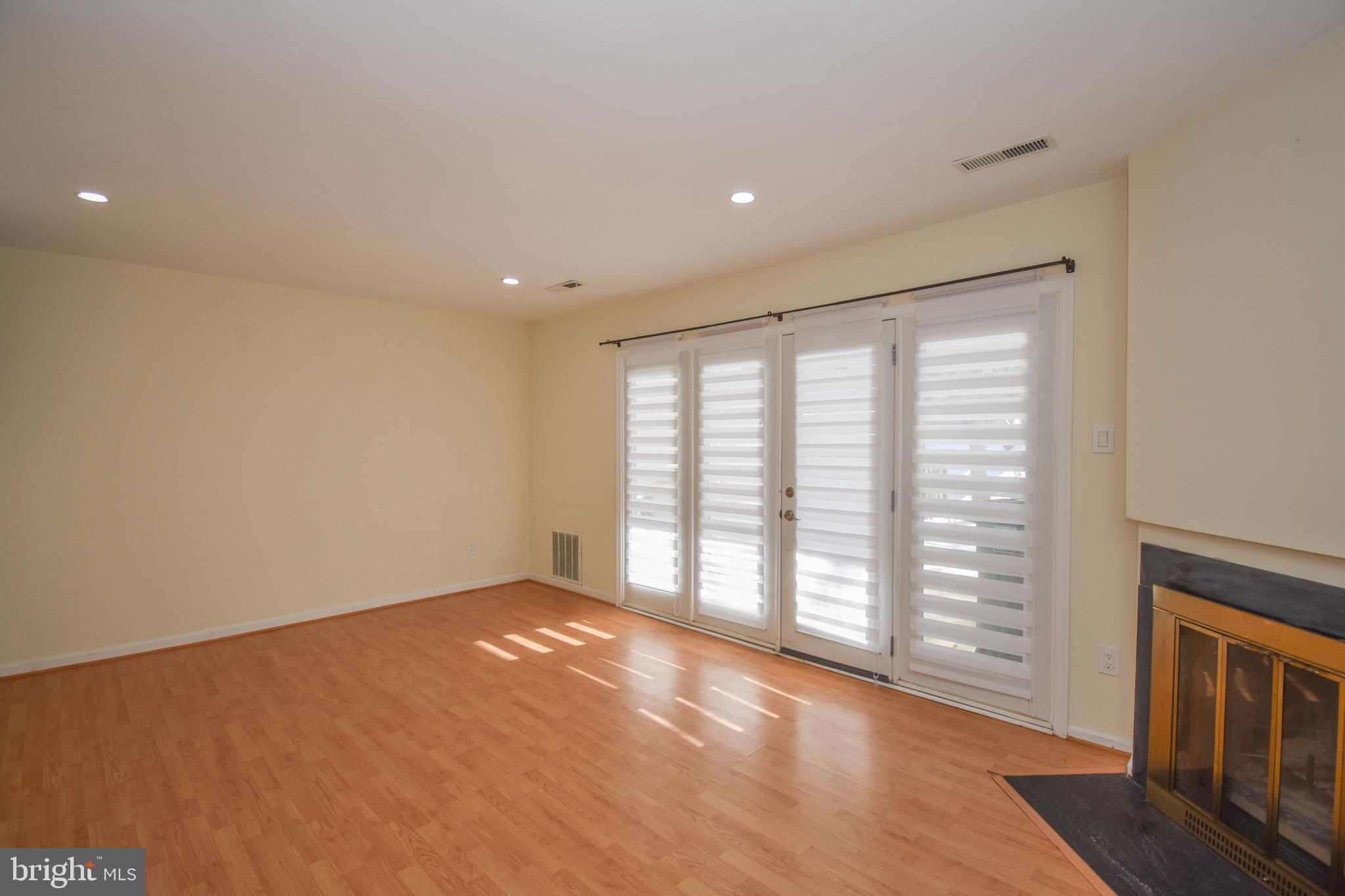 TAPESTRY - Residential Lease