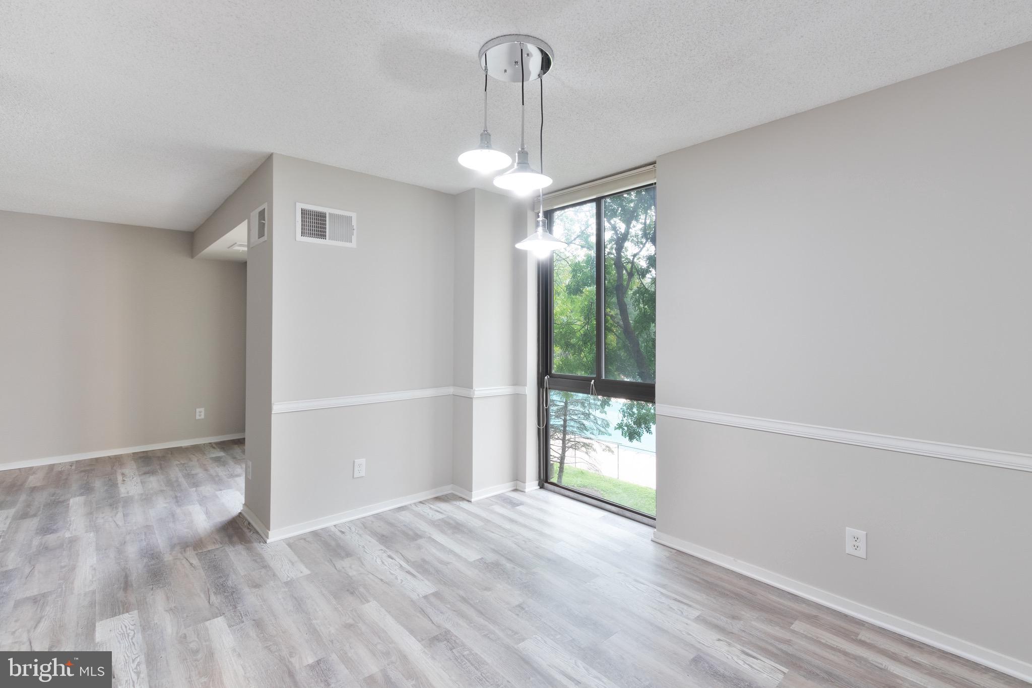 IDYLWOOD TOWERS CONDO - Residential