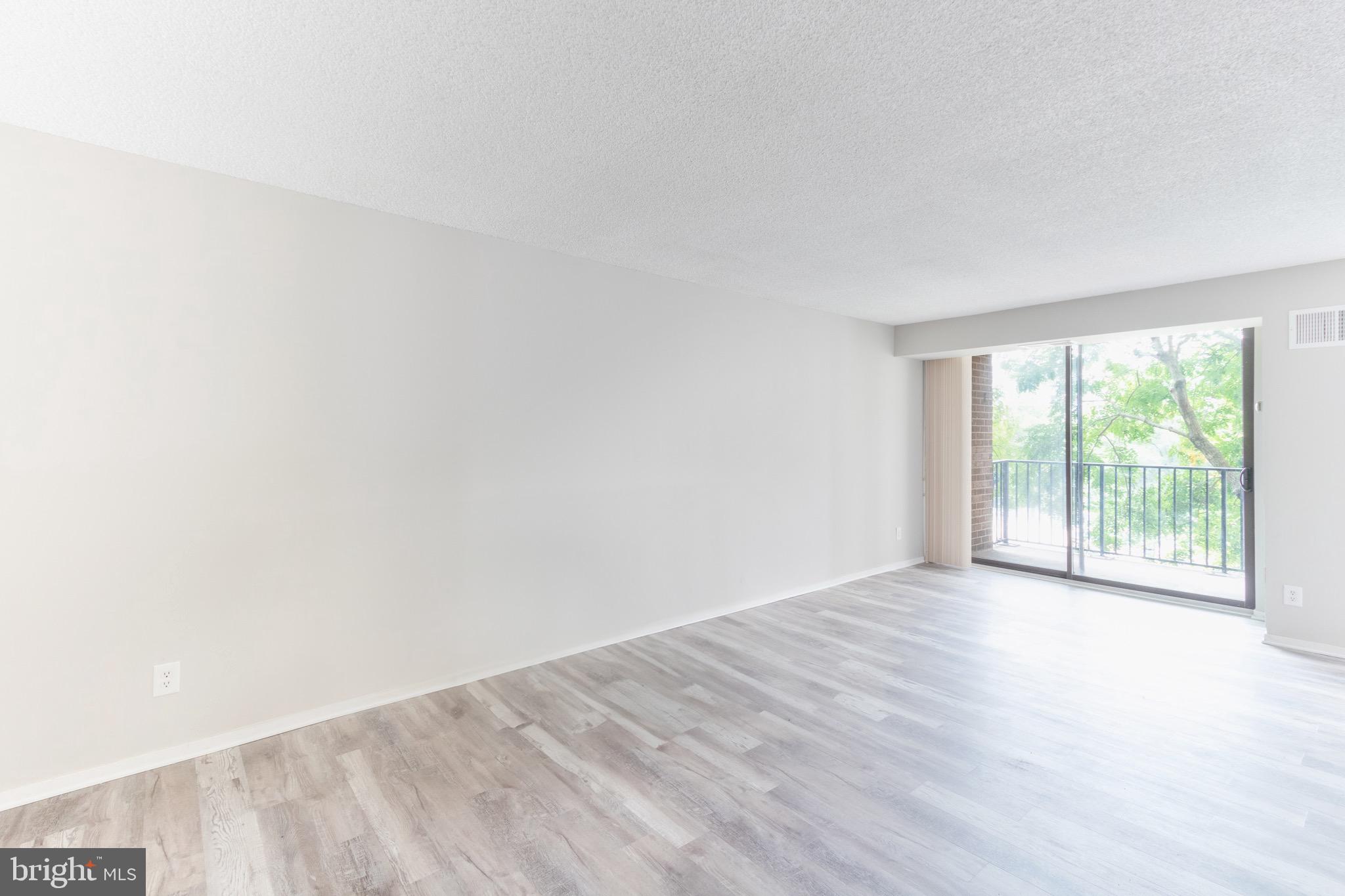 IDYLWOOD TOWERS CONDO - Residential