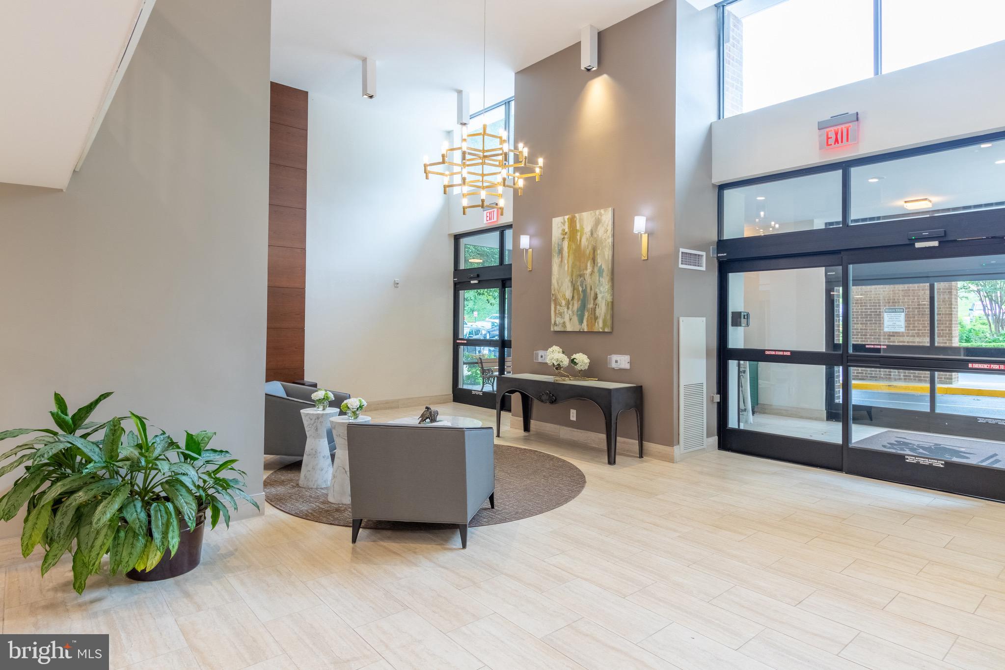 IDYLWOOD TOWERS CONDO - Residential