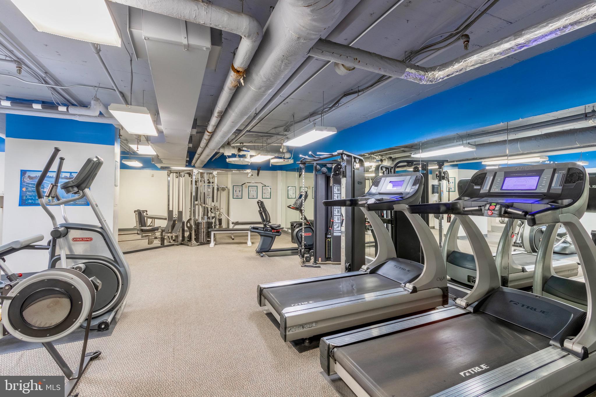 IDYLWOOD TOWERS CONDO - Residential