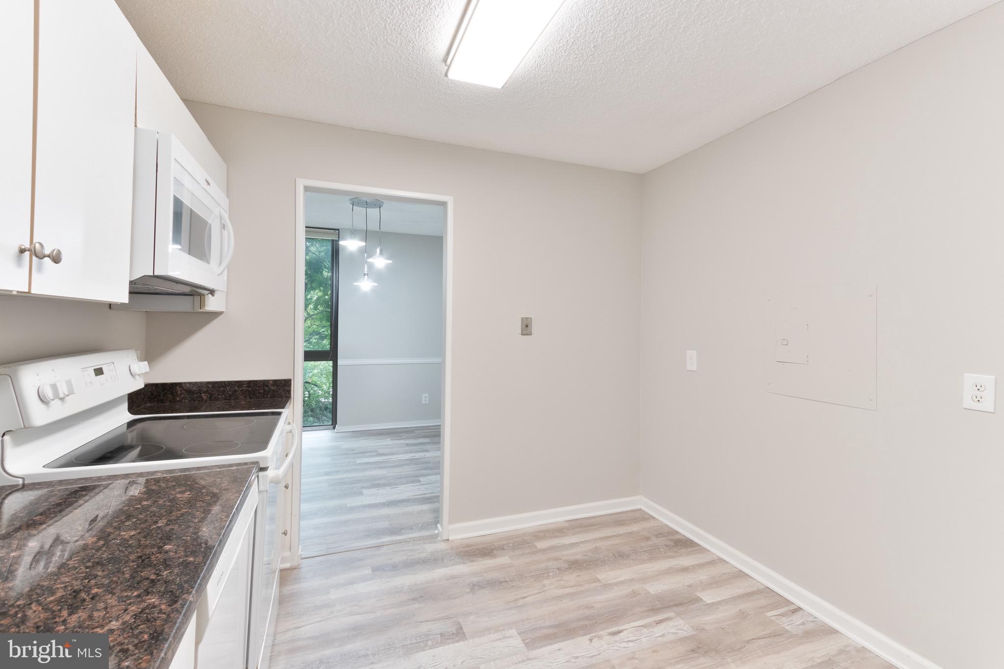 IDYLWOOD TOWERS CONDO - Residential