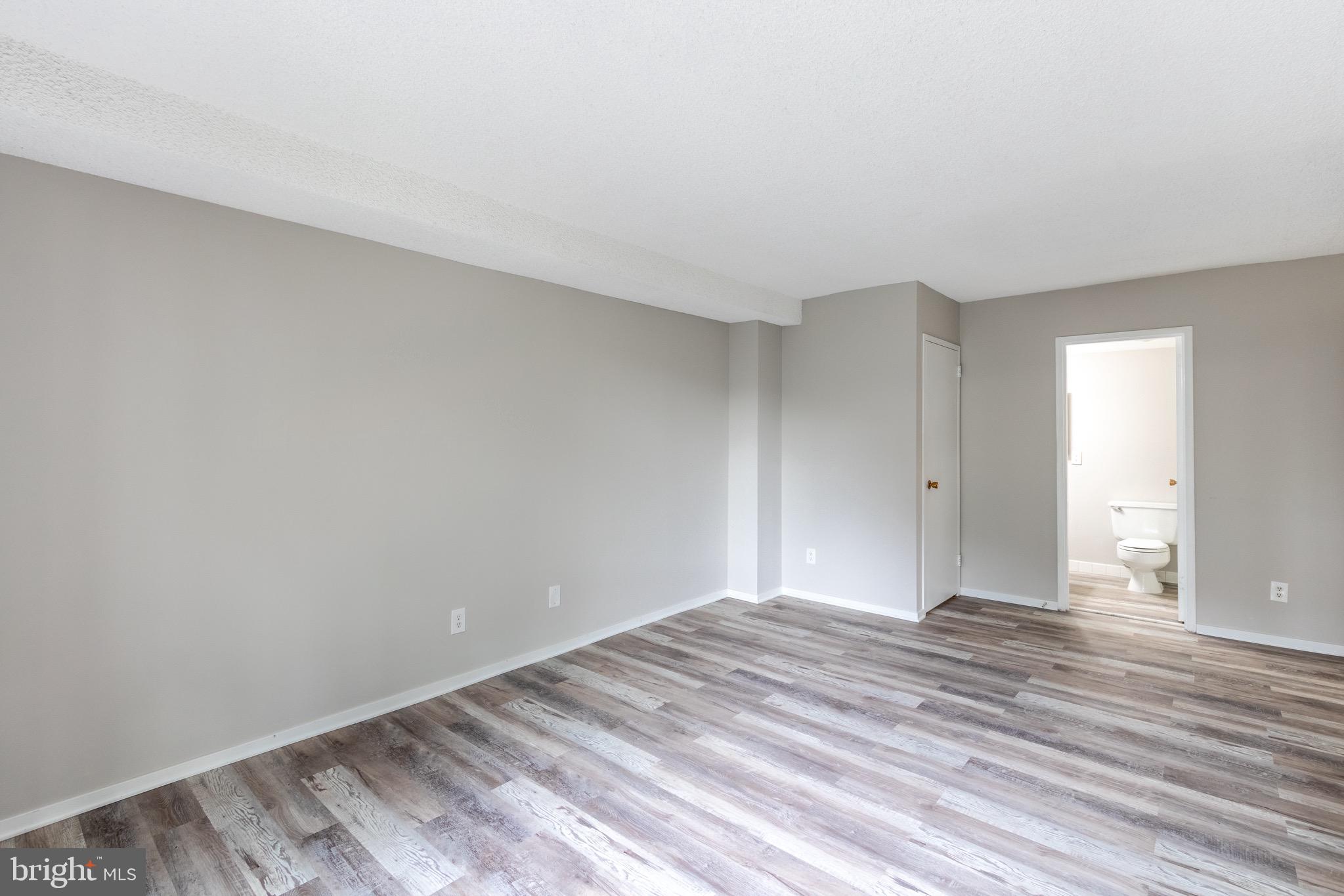 IDYLWOOD TOWERS CONDO - Residential