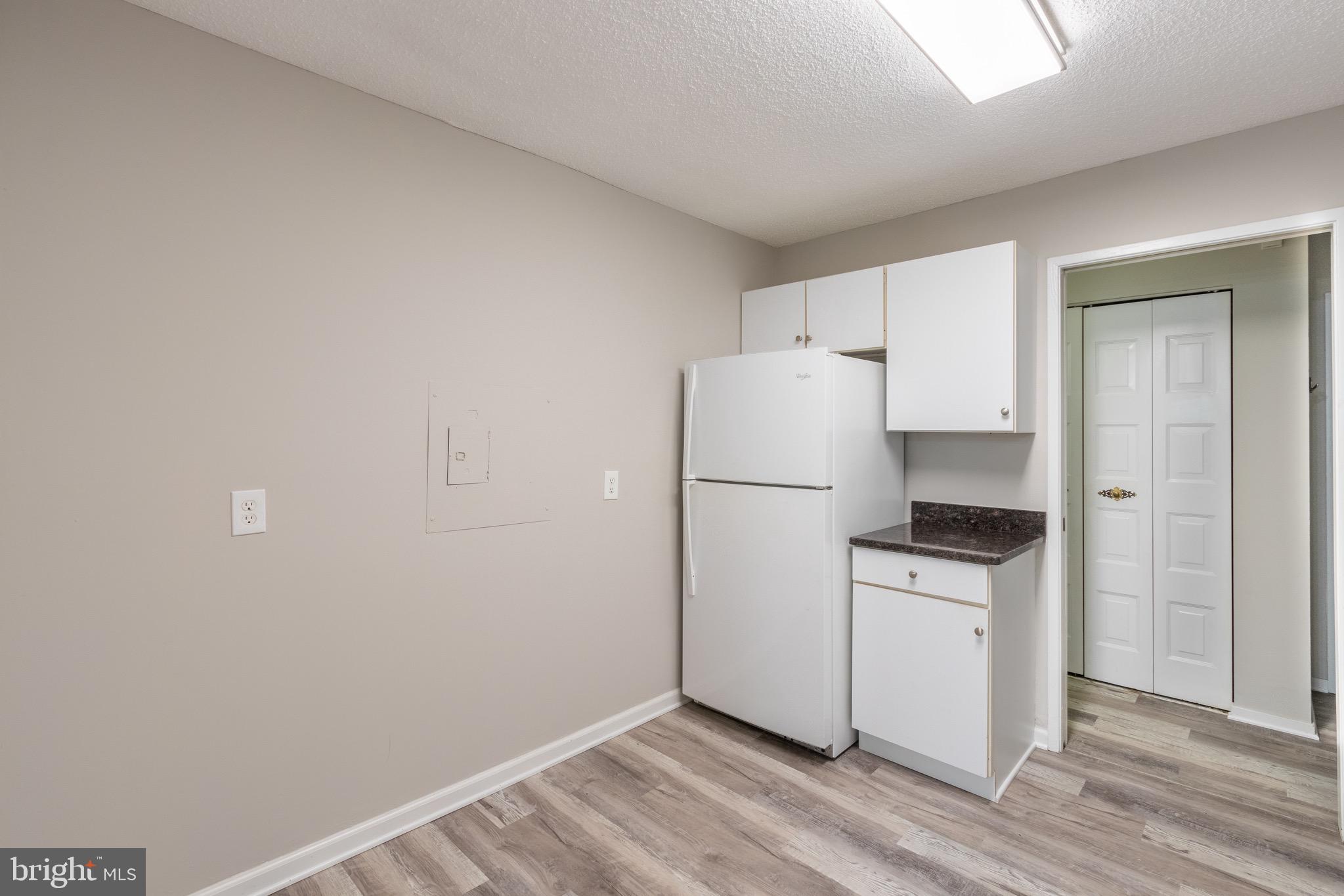 IDYLWOOD TOWERS CONDO - Residential