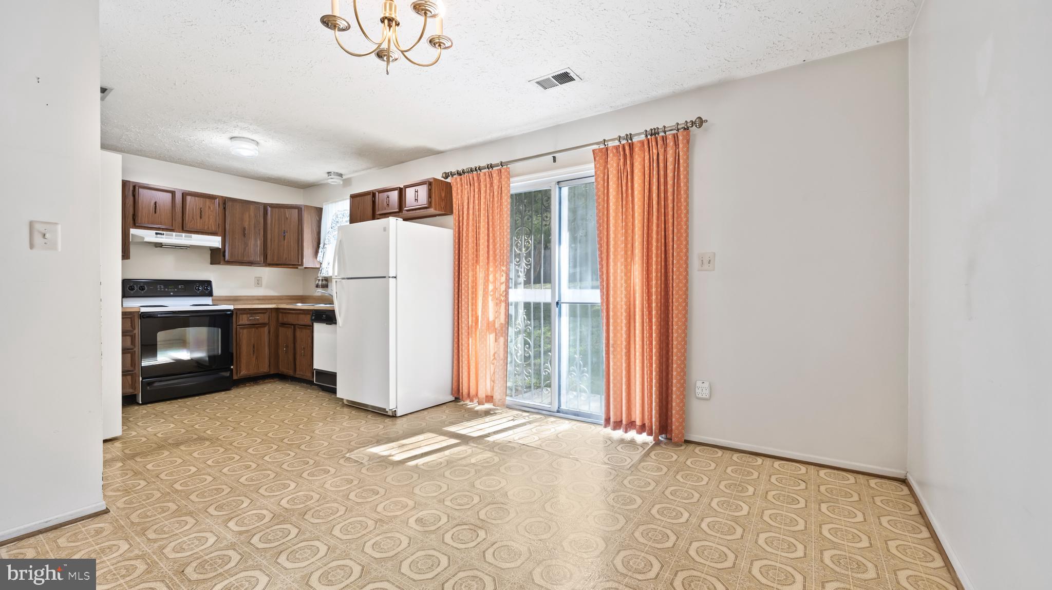 MARLBOROUGH SOUTH - Residential