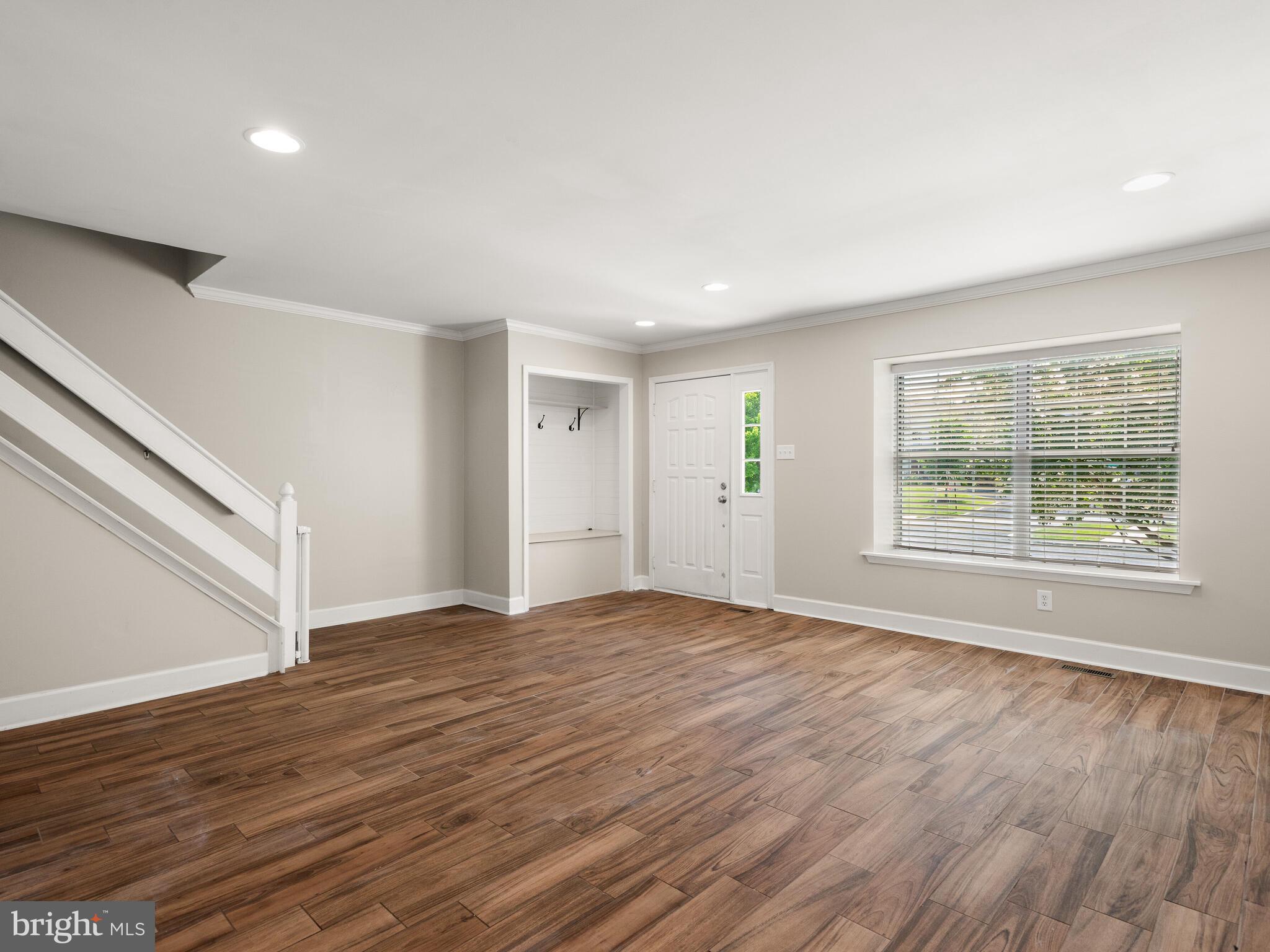 LONGWOOD CROSSING - Residential