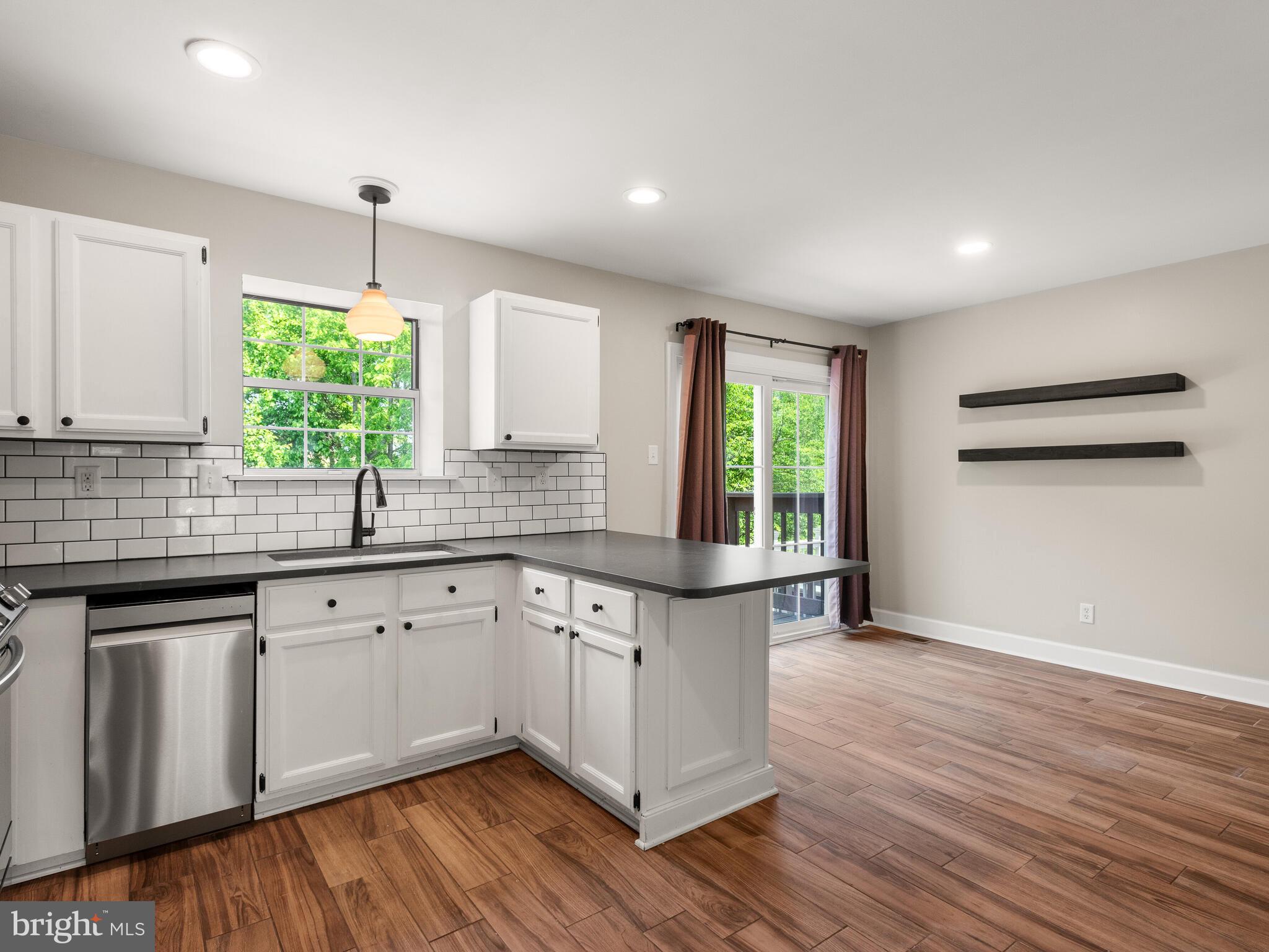 LONGWOOD CROSSING - Residential