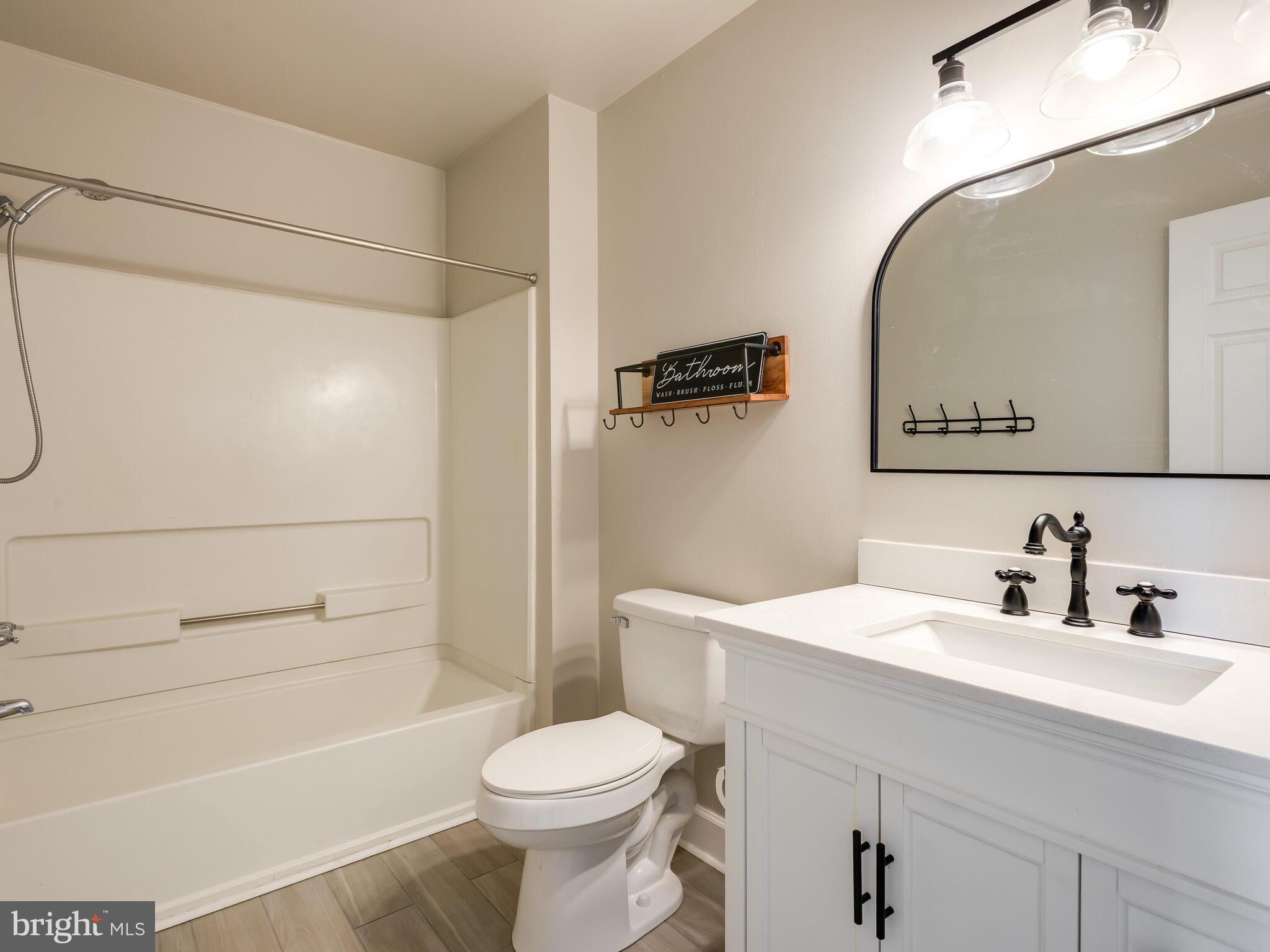 LONGWOOD CROSSING - Residential