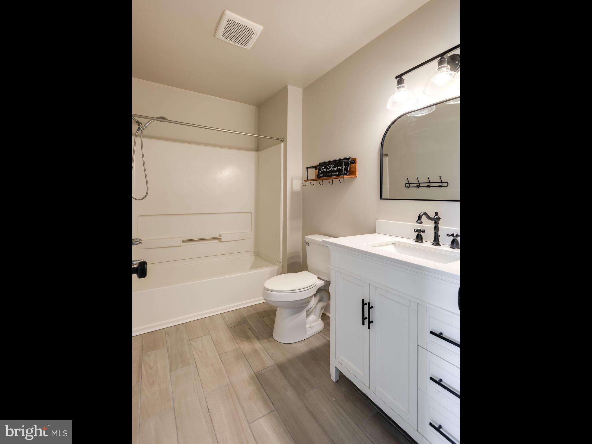 LONGWOOD CROSSING - Residential