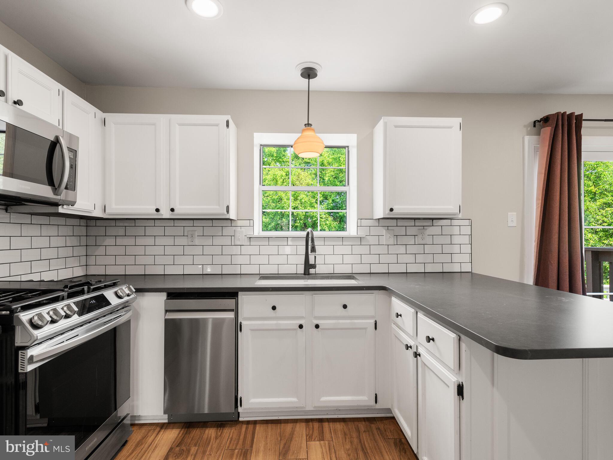 LONGWOOD CROSSING - Residential