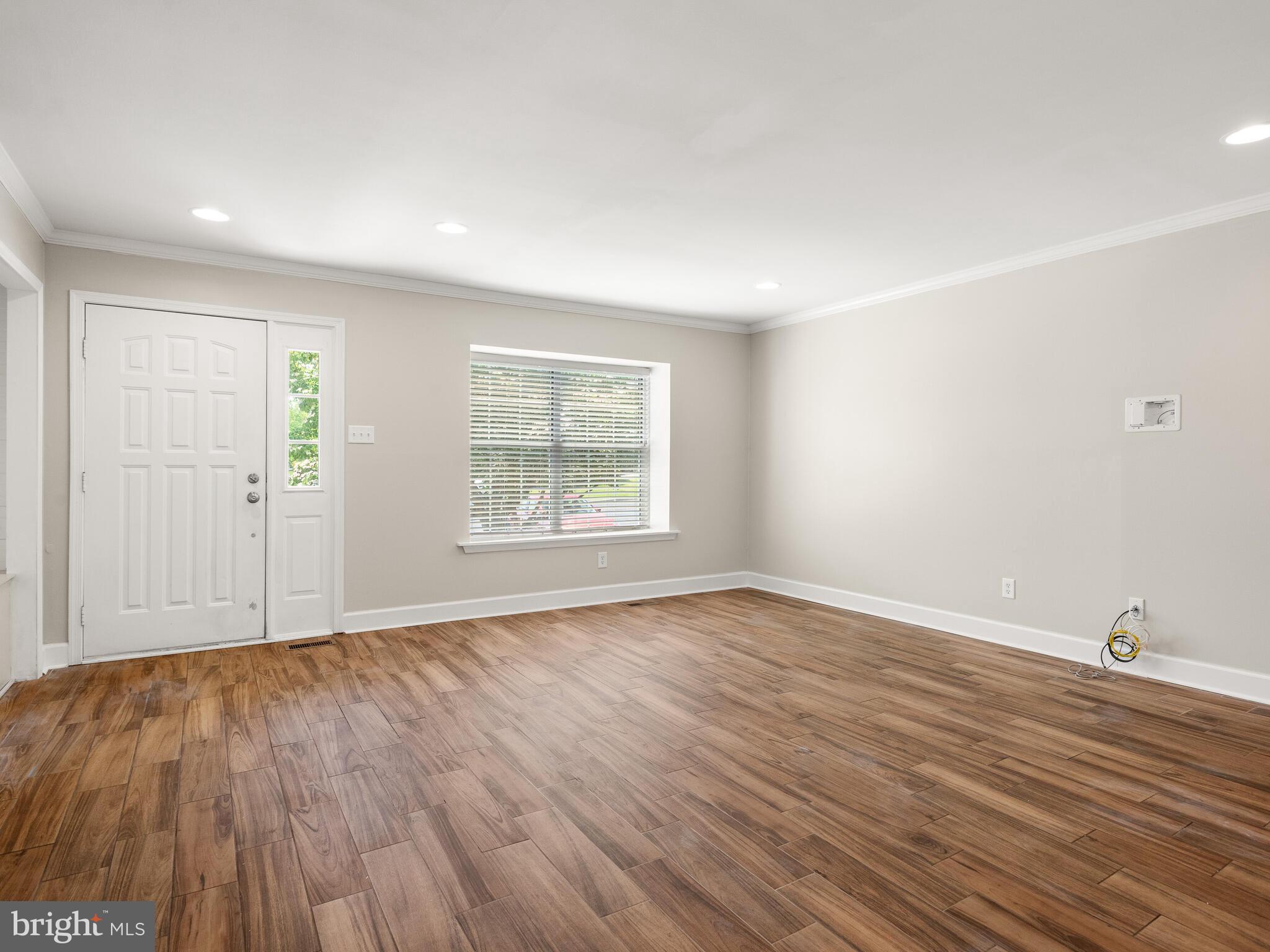 LONGWOOD CROSSING - Residential