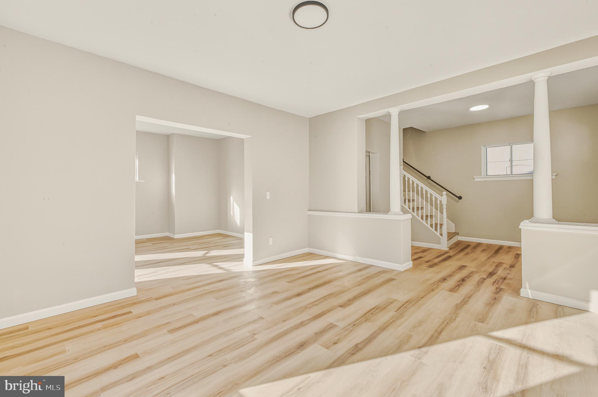 739 E MONTROSE STREET