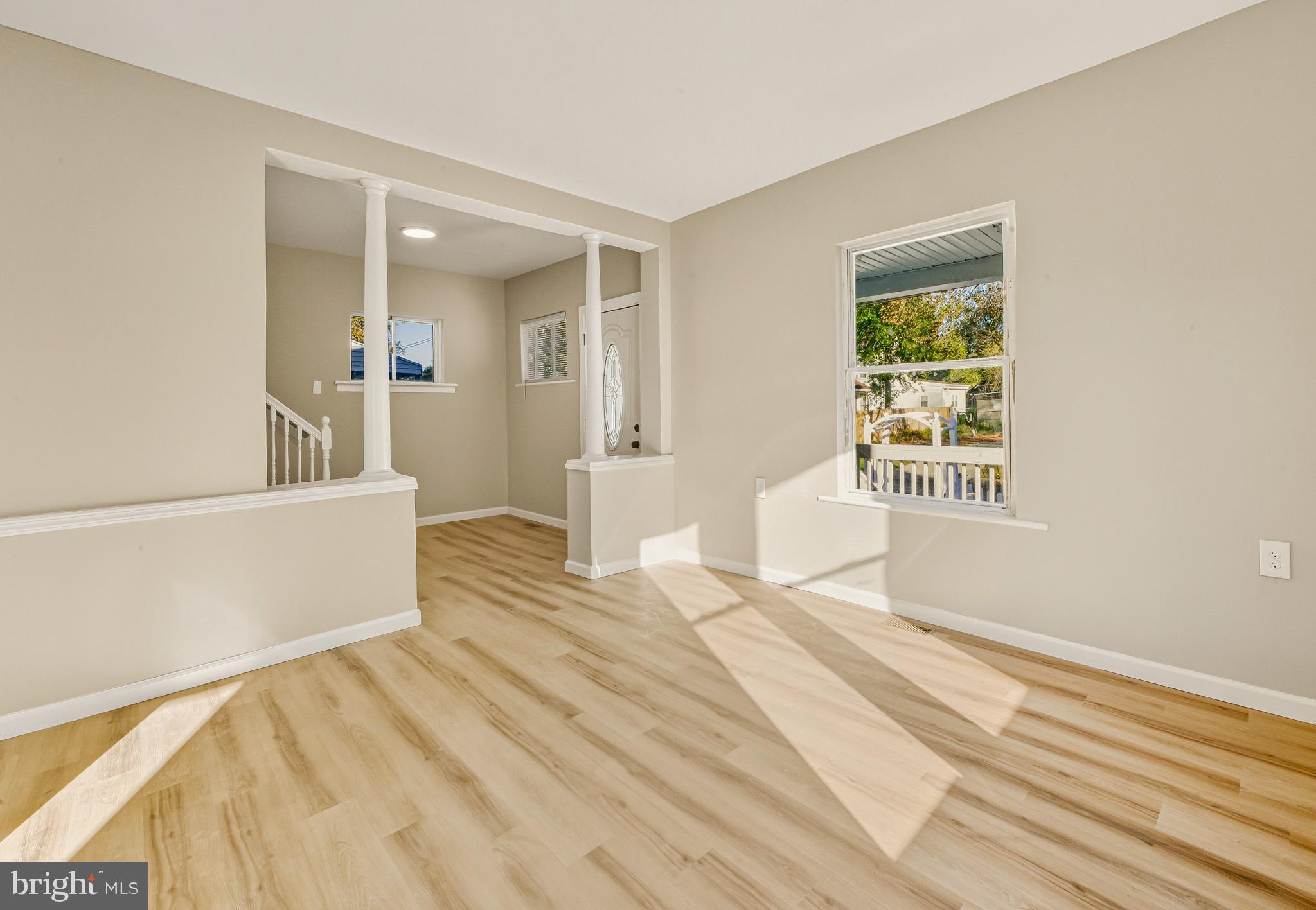 739 E MONTROSE STREET