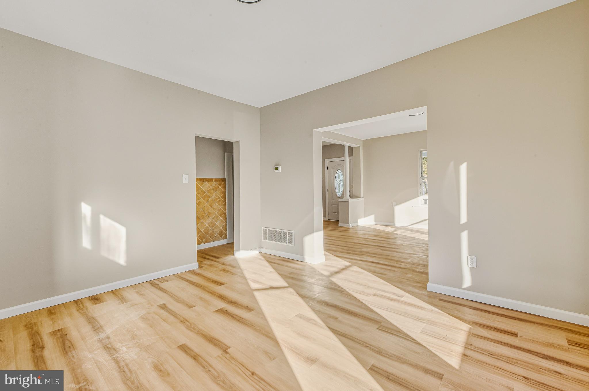 739 E MONTROSE STREET