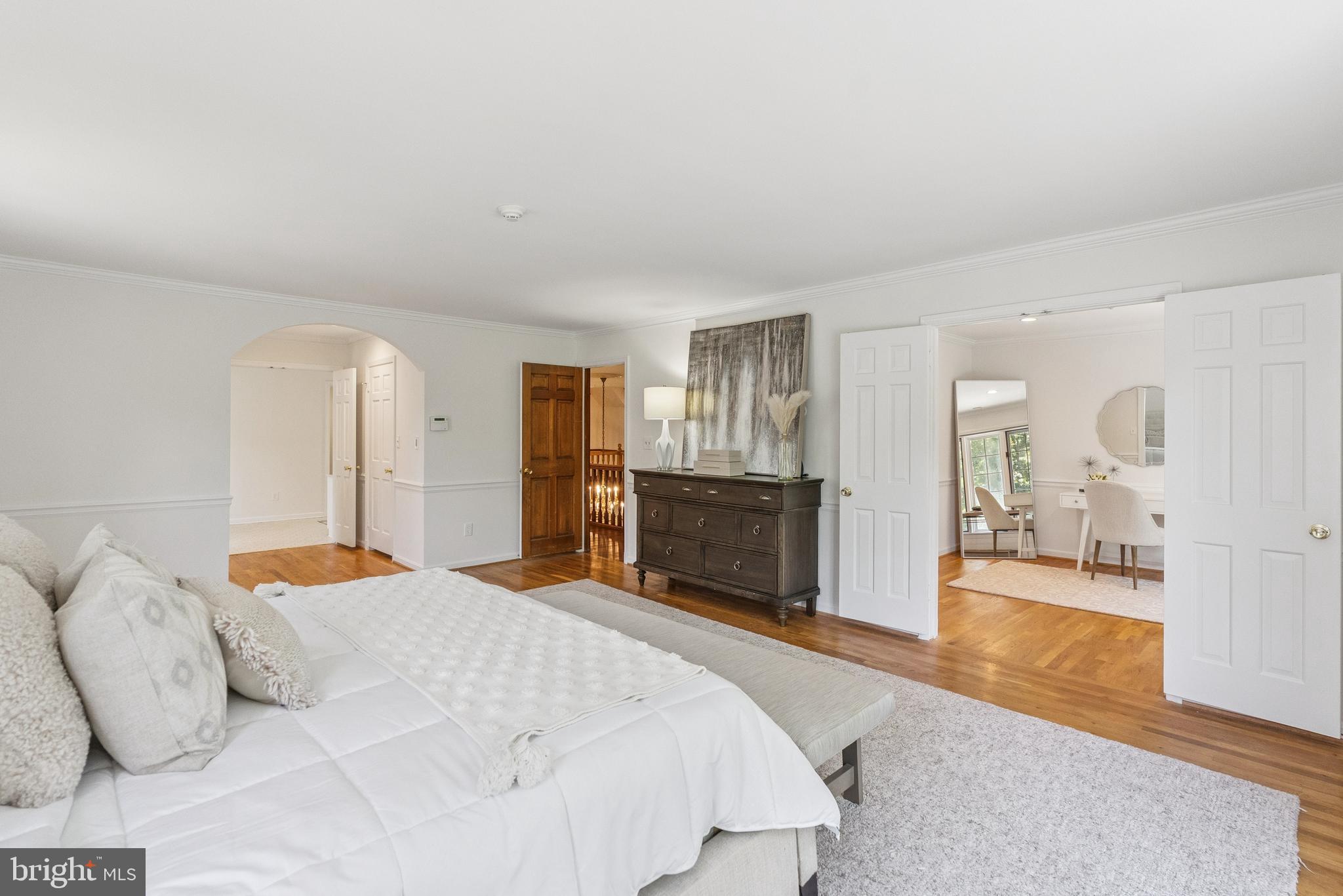 POTOMAC VILLAGE - Residential