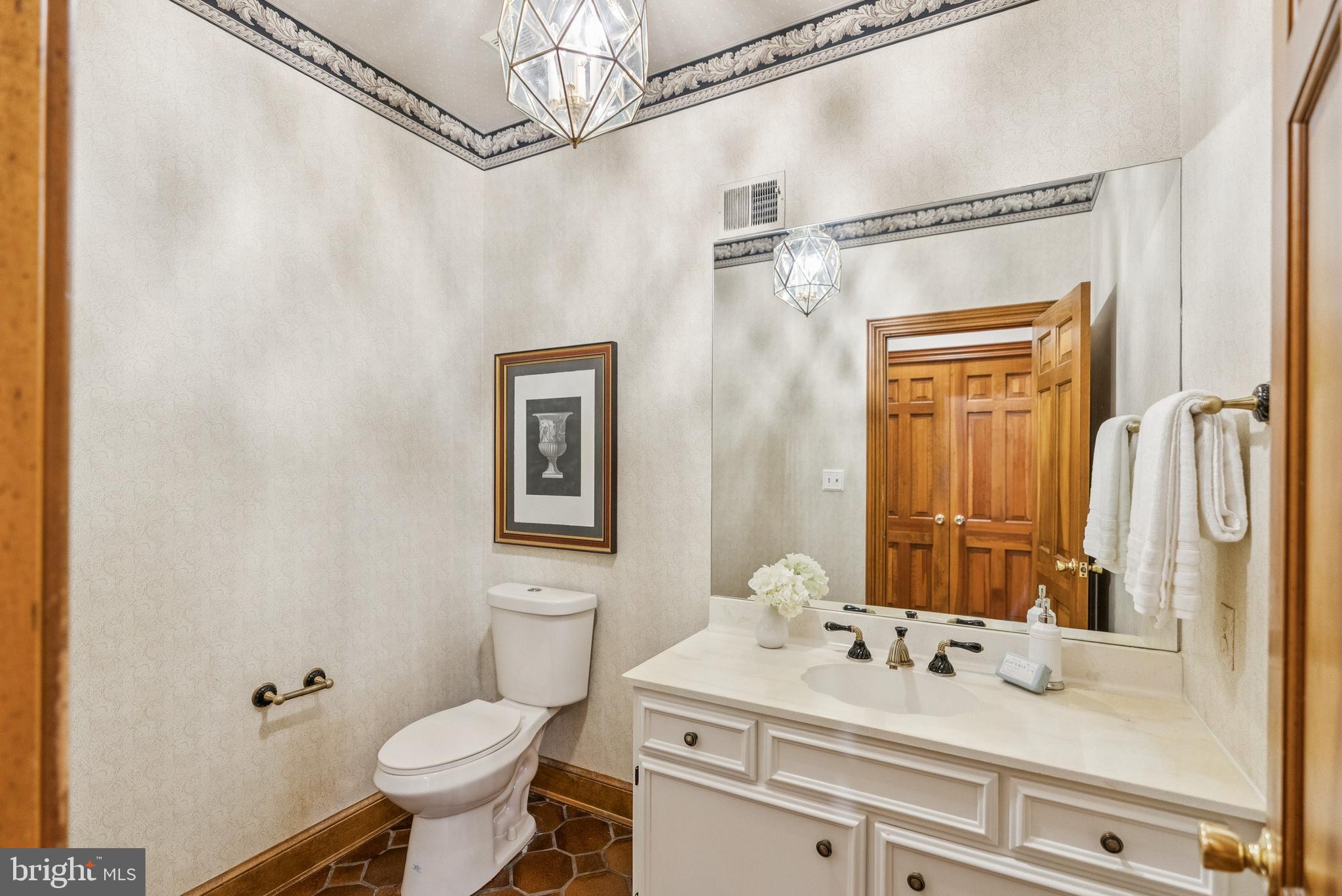 POTOMAC VILLAGE - Residential