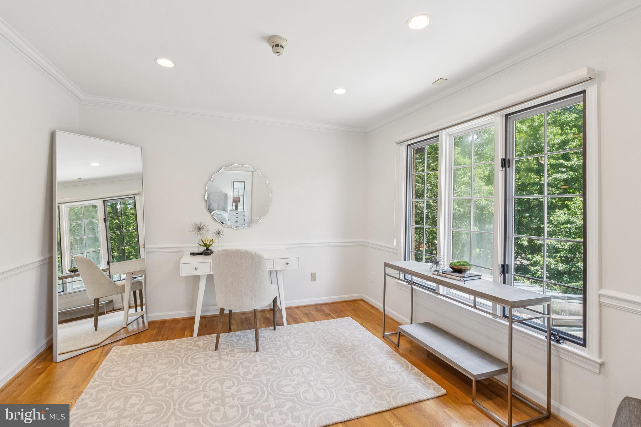 POTOMAC VILLAGE - Residential