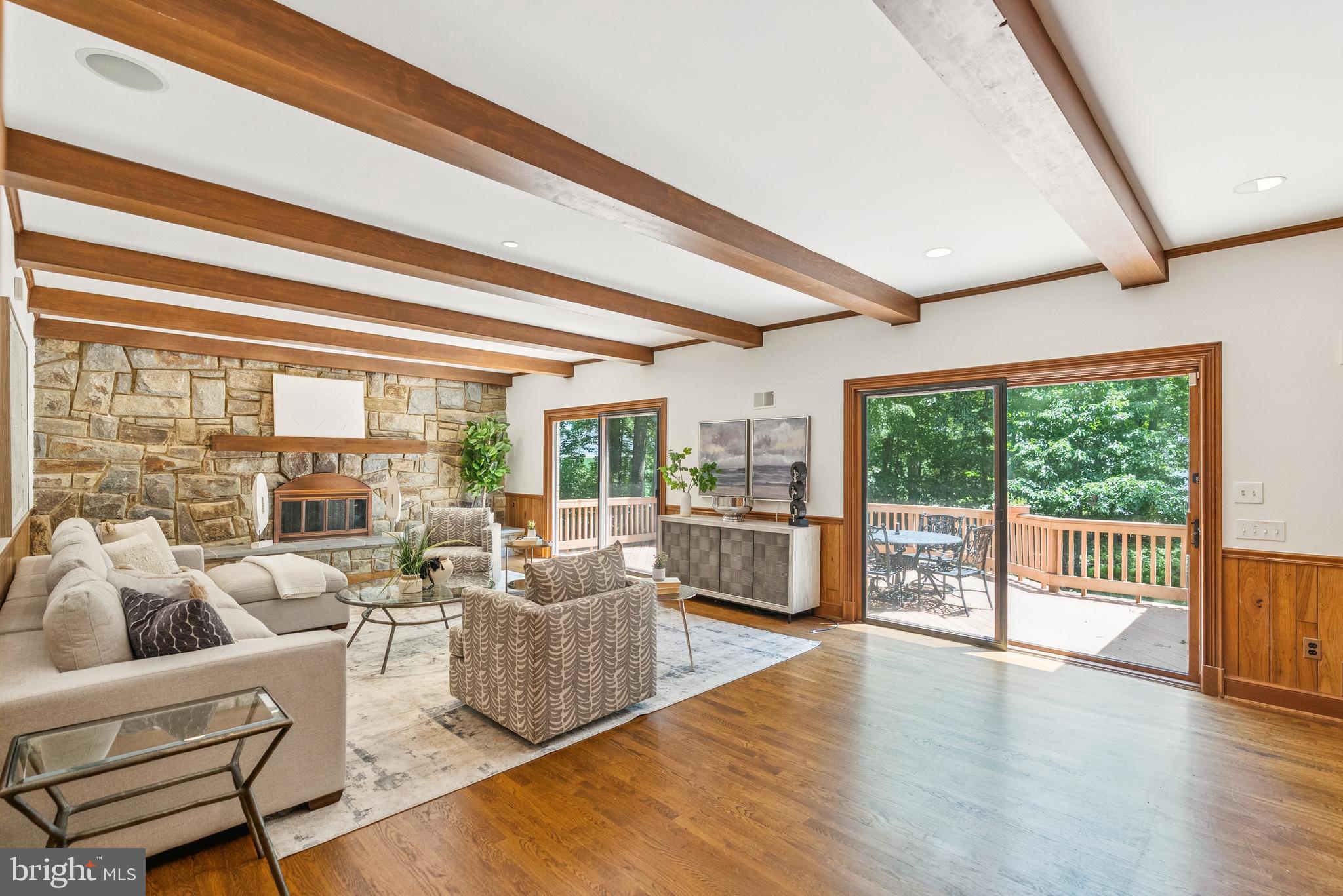 POTOMAC VILLAGE - Residential