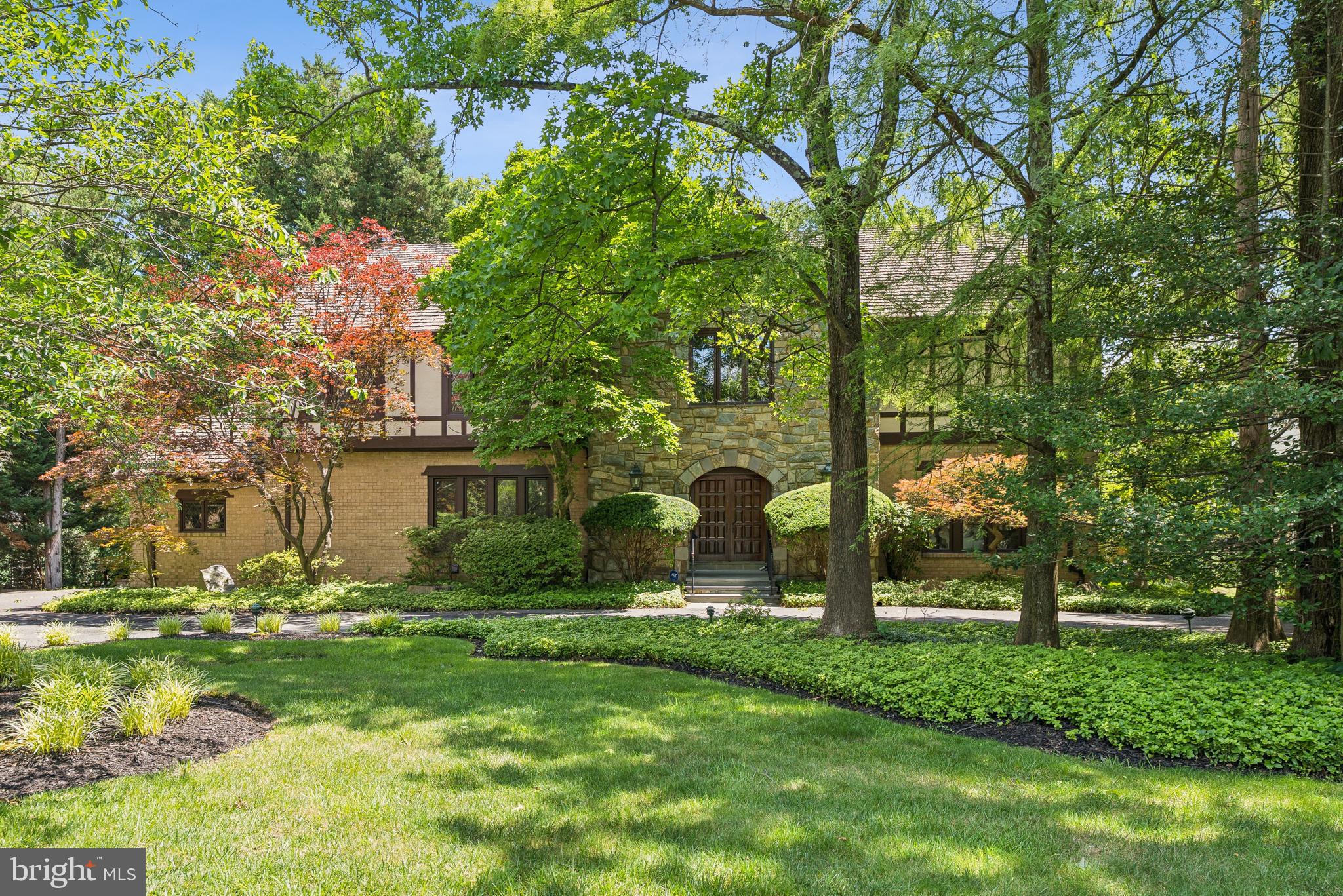 POTOMAC VILLAGE - Residential